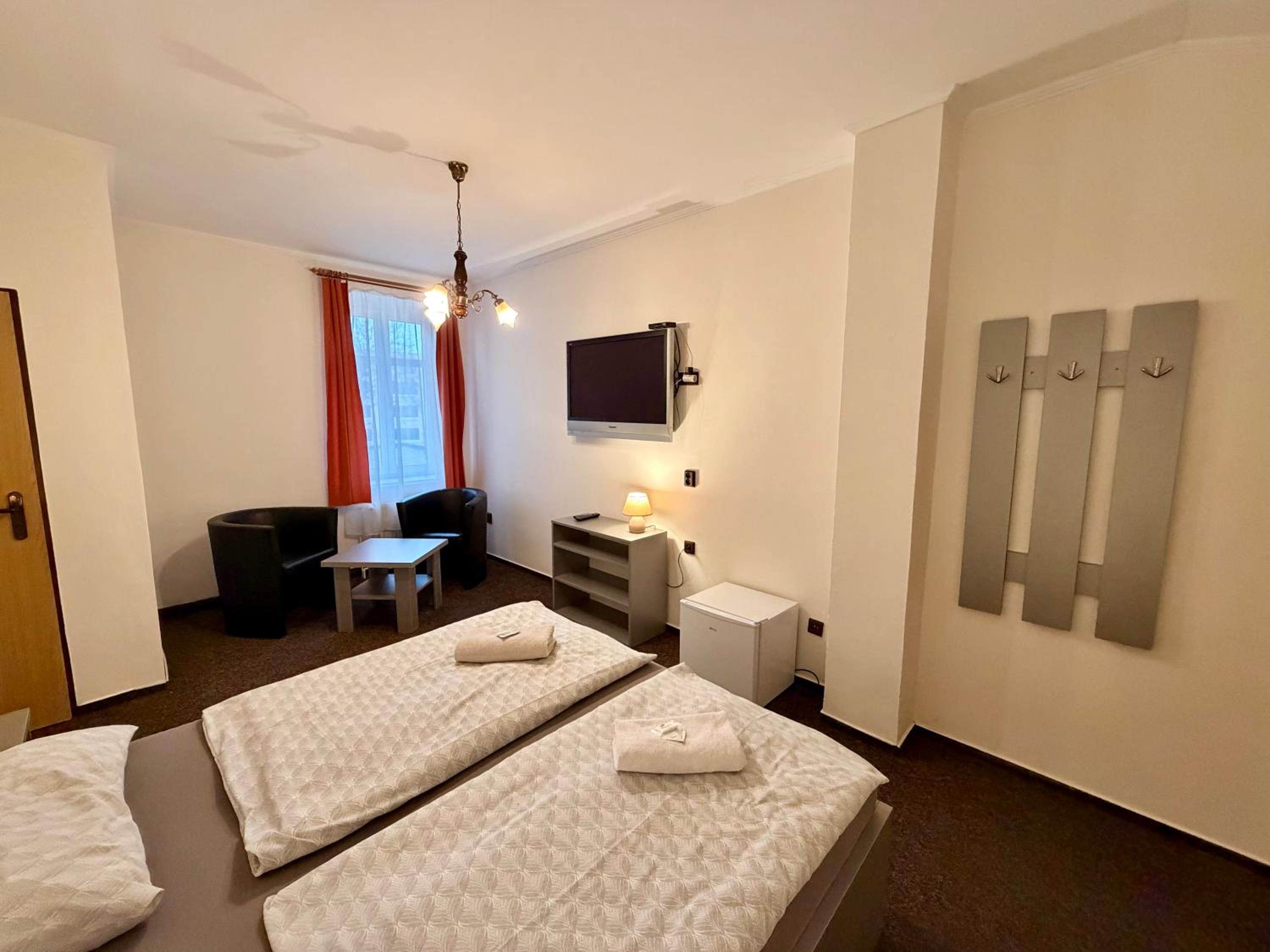 Standard Twin Room photo 3