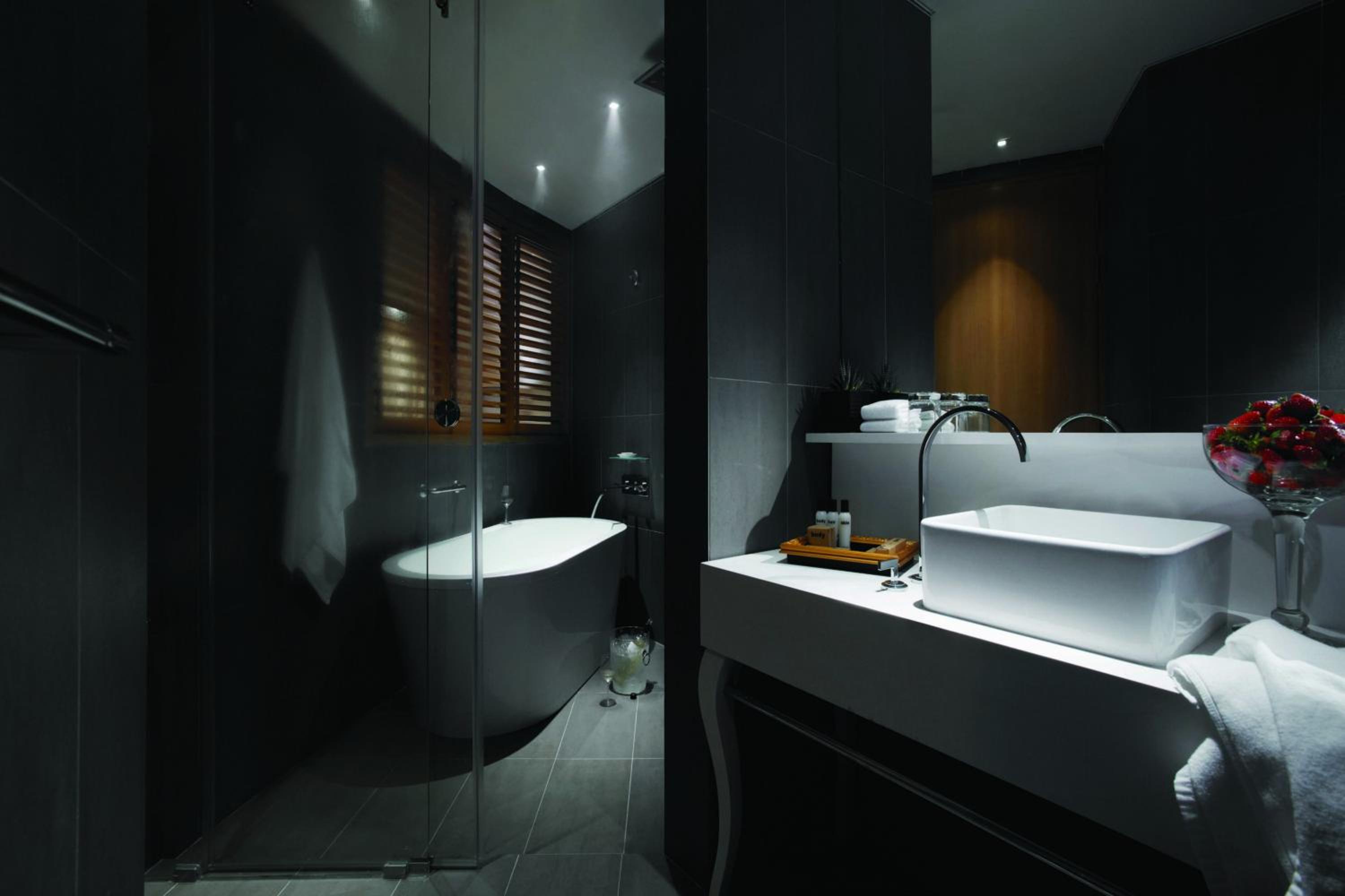 Suite with Sea View - Photo 2