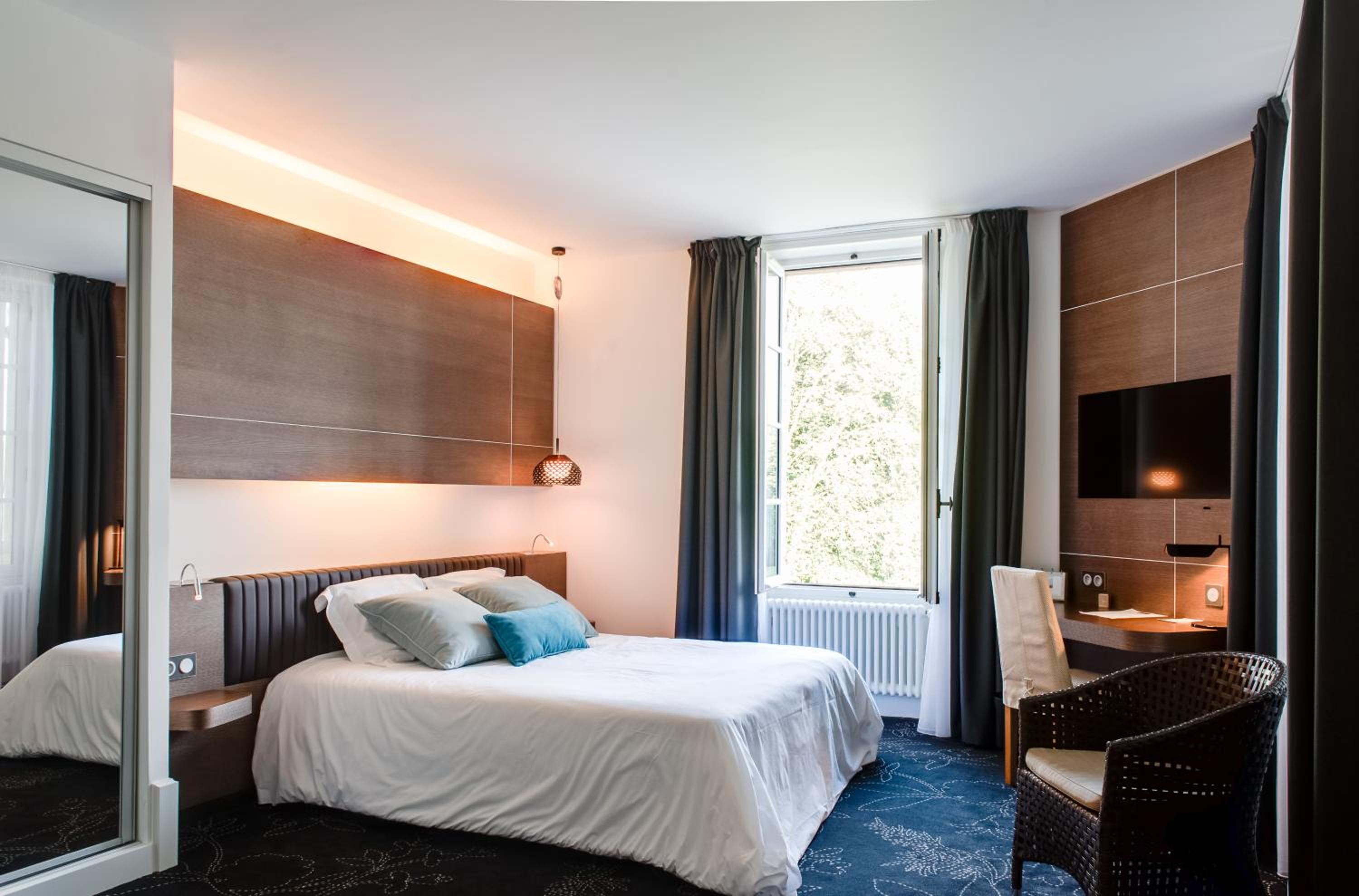 Superior Queen Room