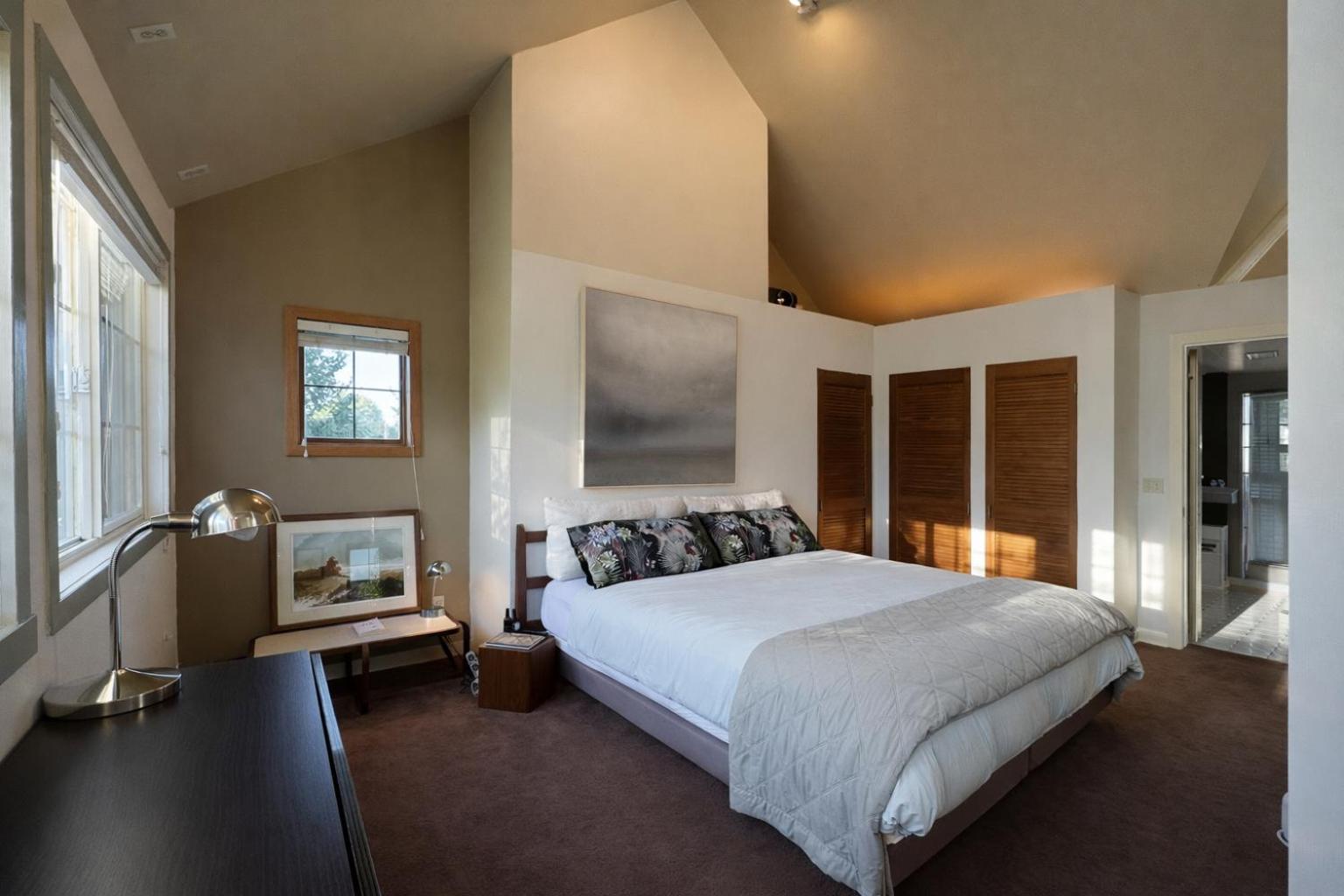 Penthouse Apartment photo 2