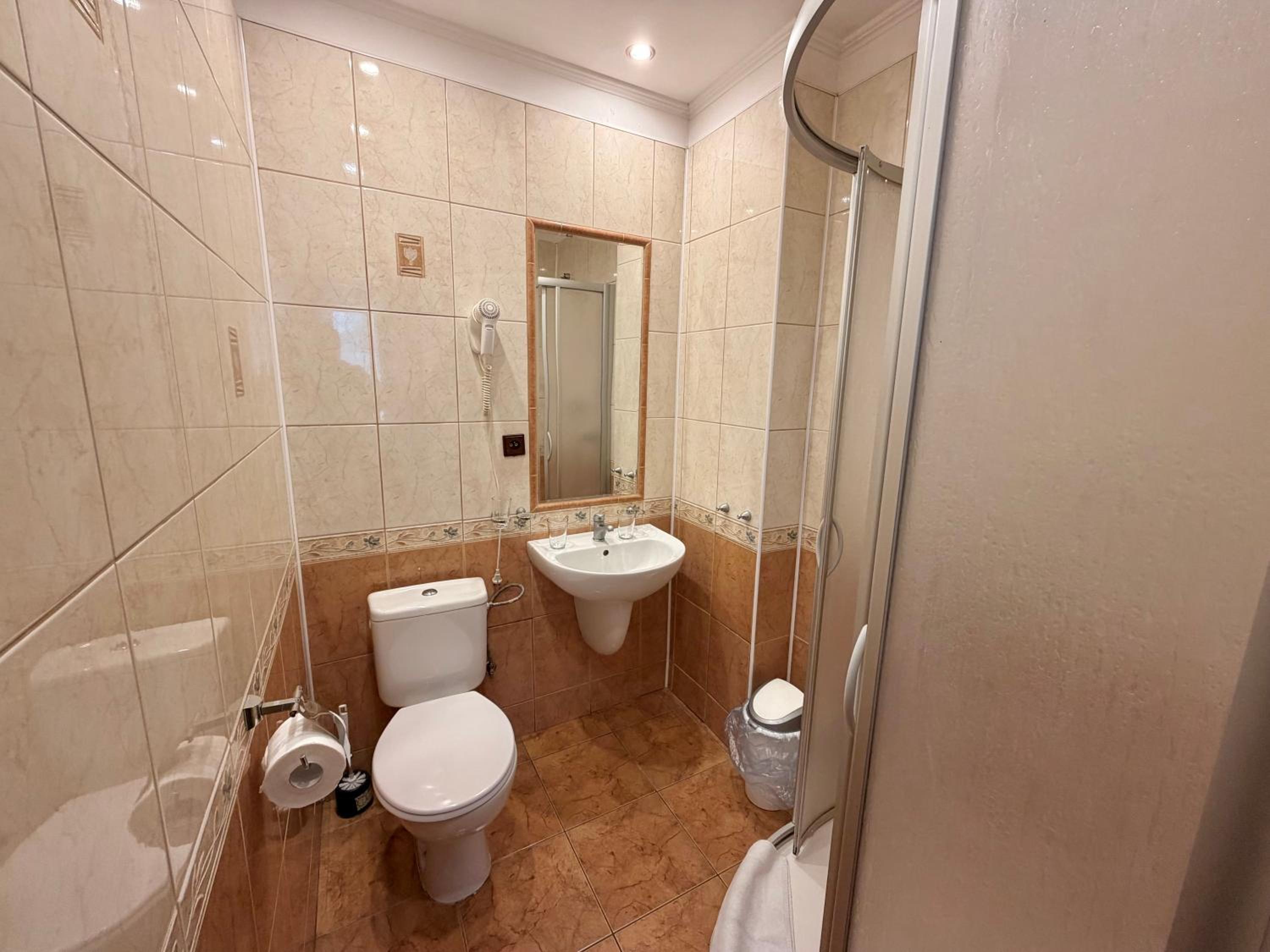 Standard Triple Room photo 2