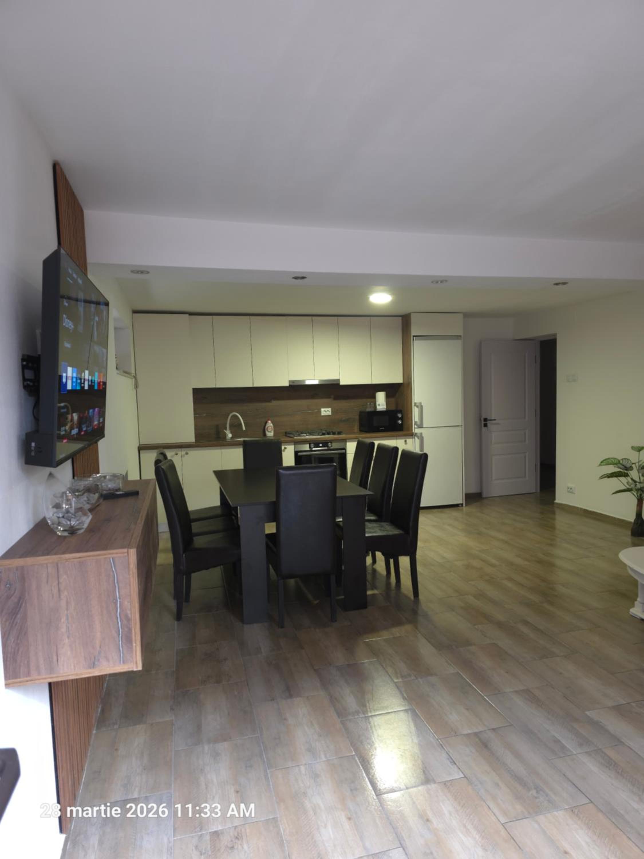 Three-Bedroom Deluxe Apartment