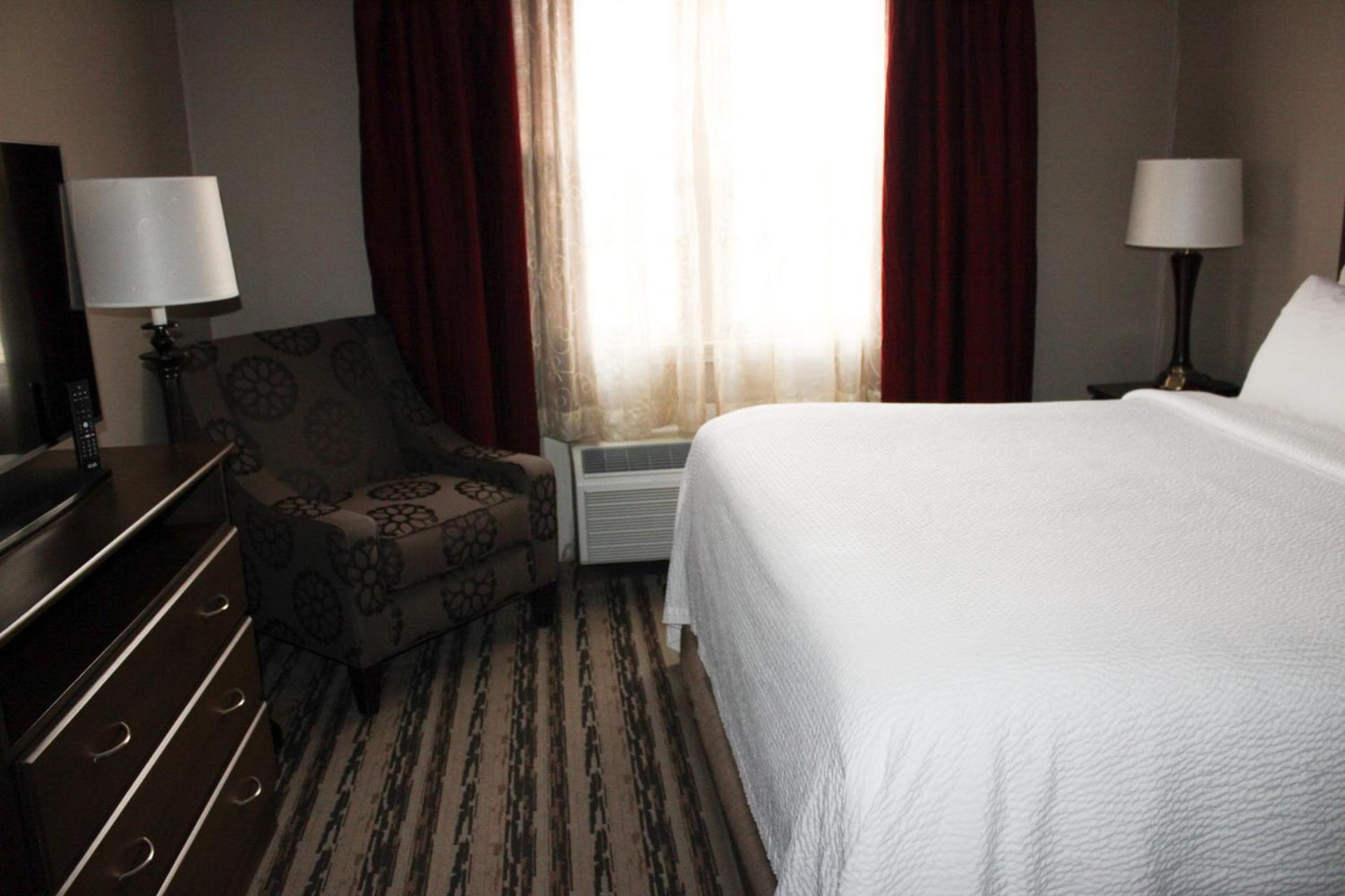 Colonial Hotel, Foto 2