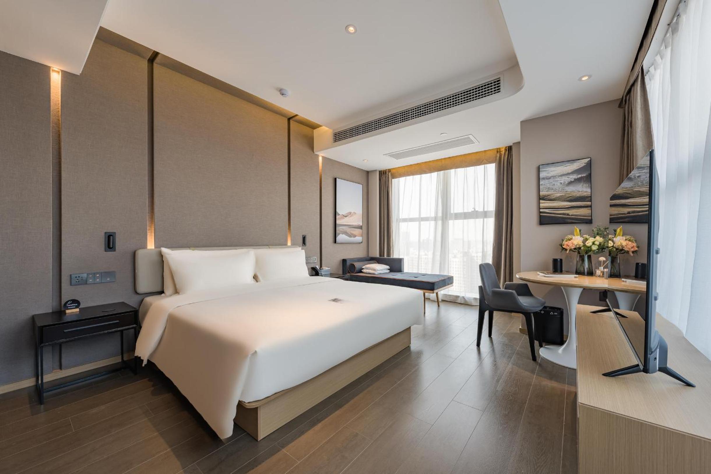 Deluxe Double Room with Balcony