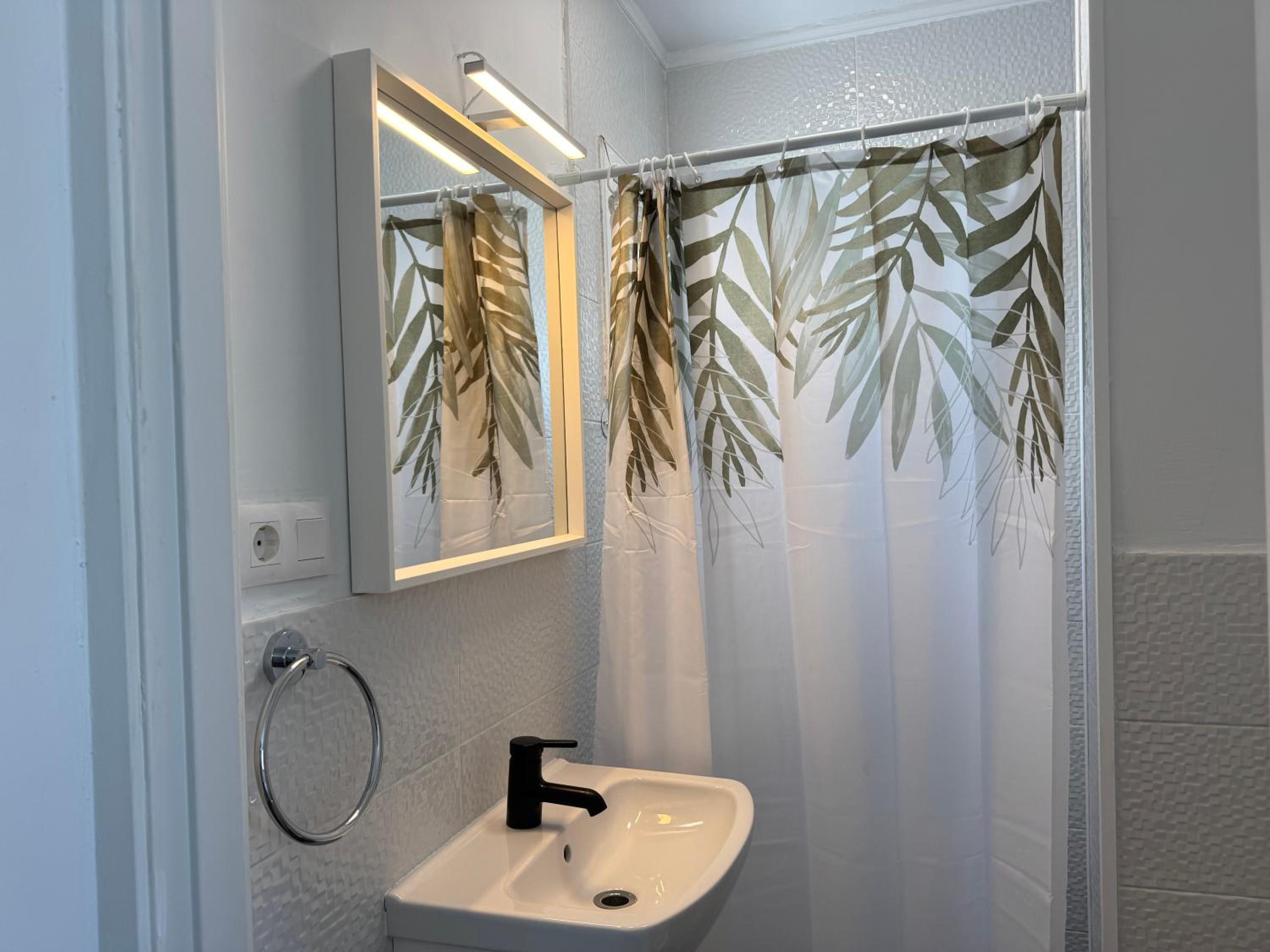 Superior Apartment - Photo 8