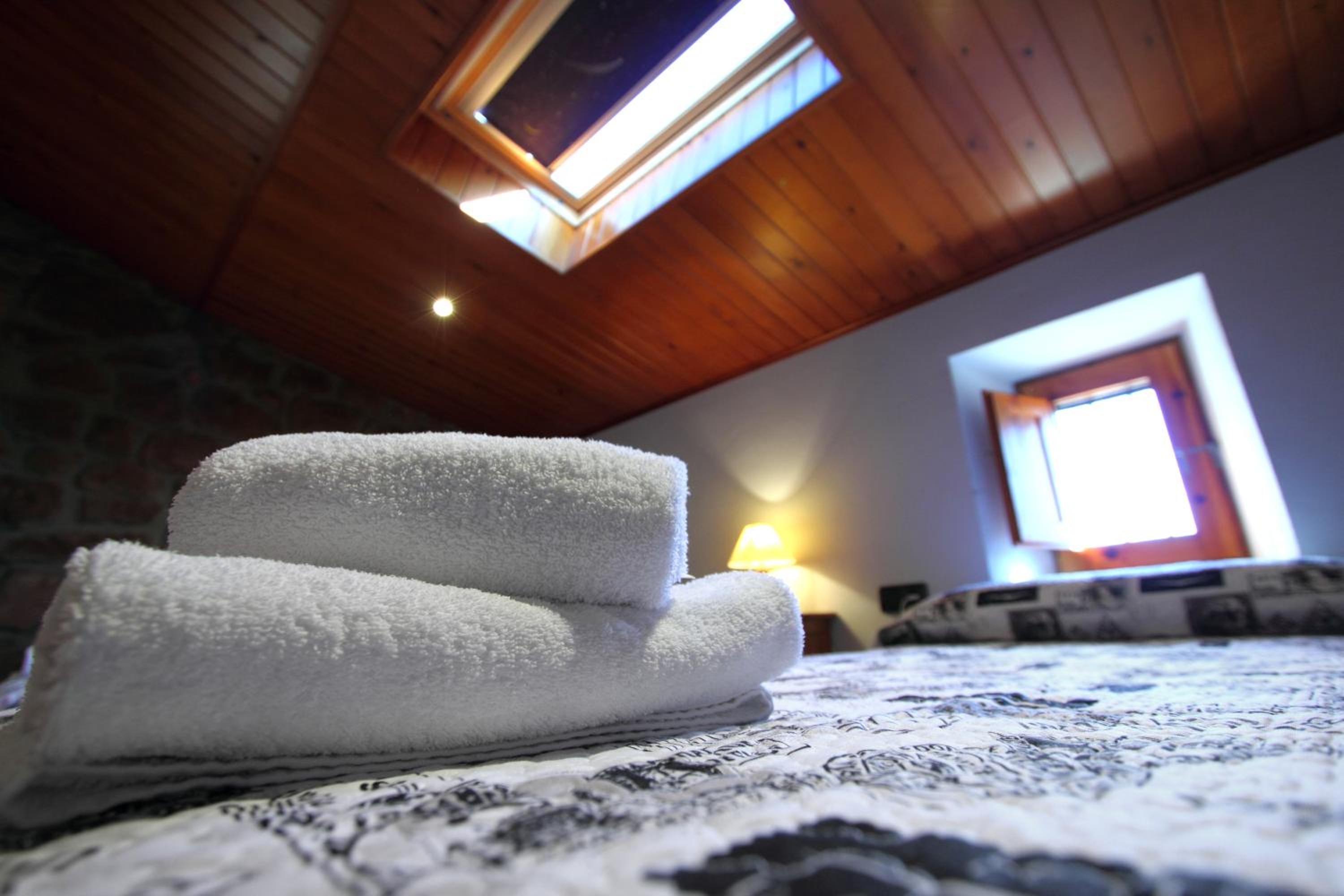 Five-Bedroom House photo 2
