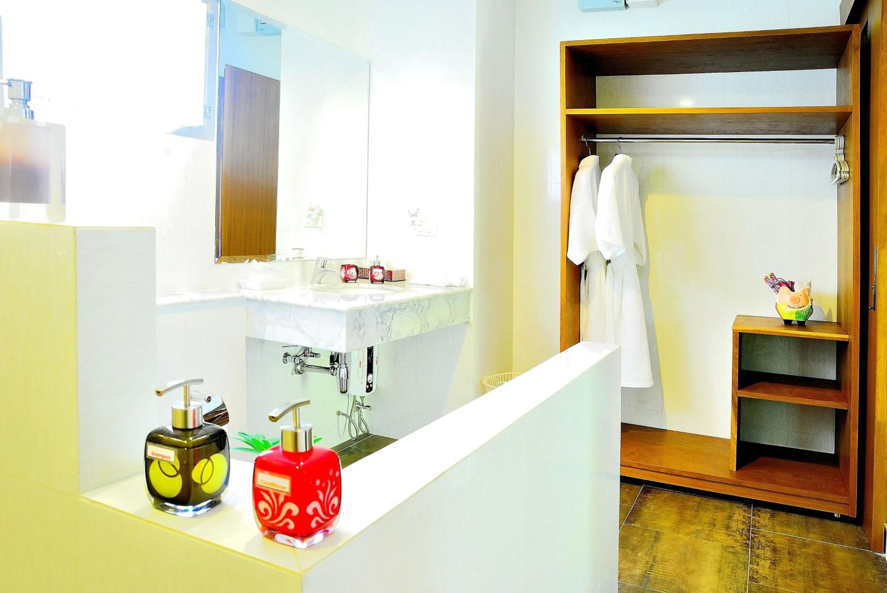 Deluxe Twin Room photo 2