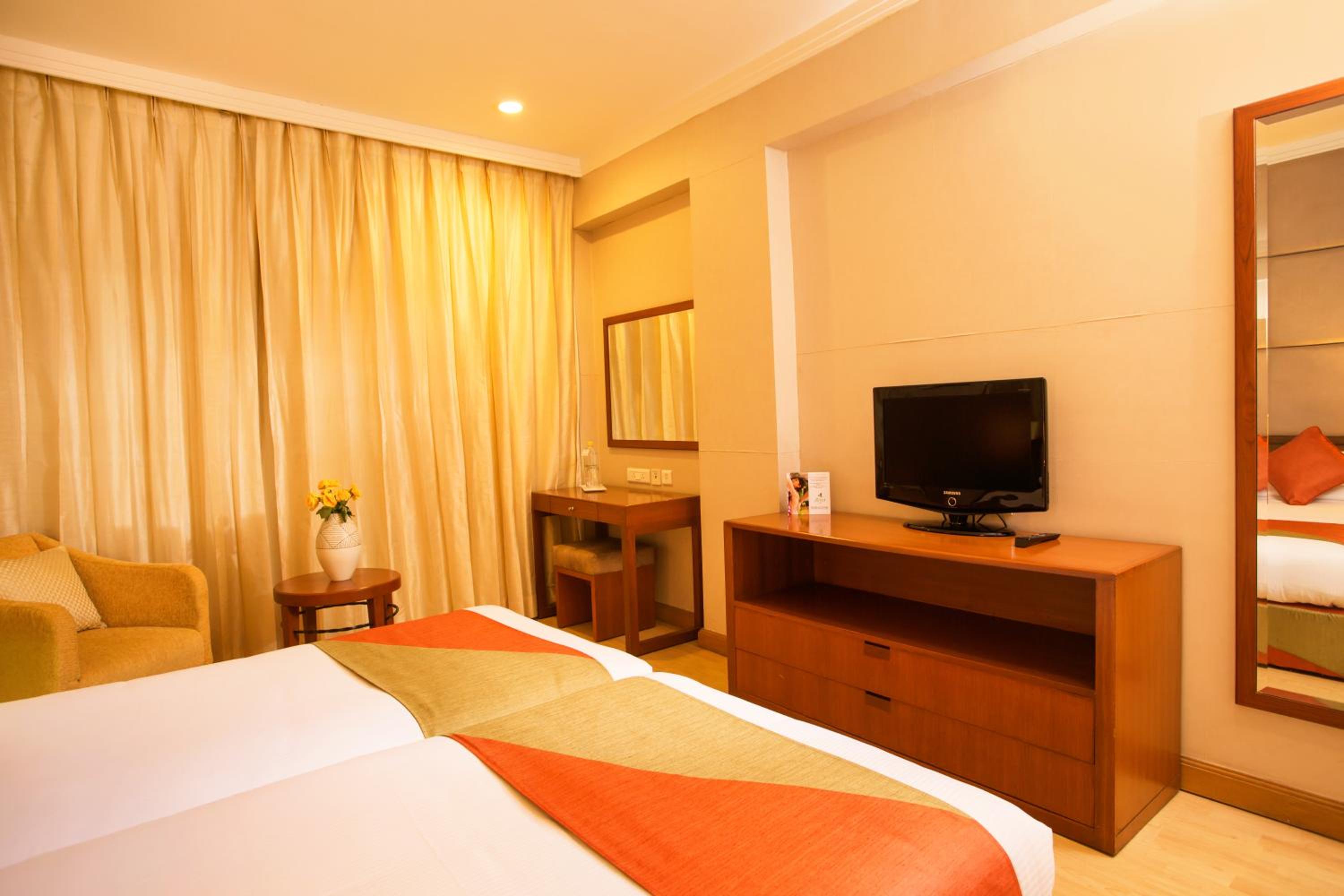 Superior Double or Twin Room - Photo 3