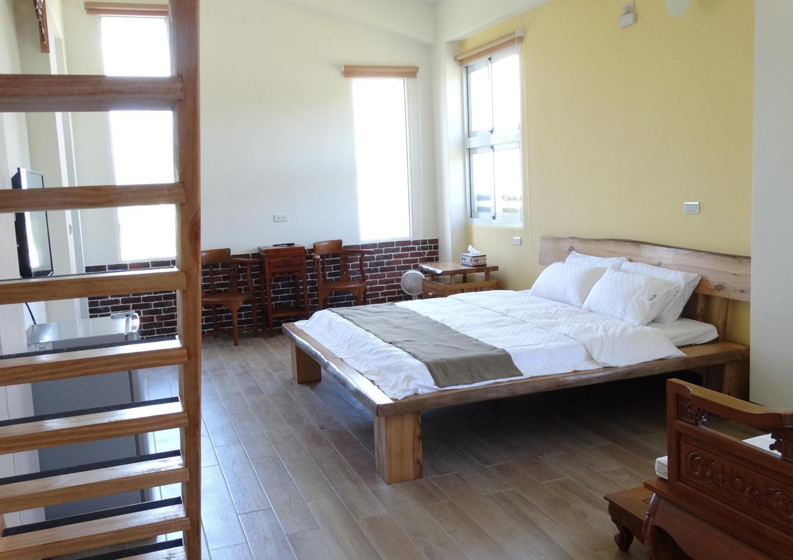 Quadruple Room with Terrace photo 2