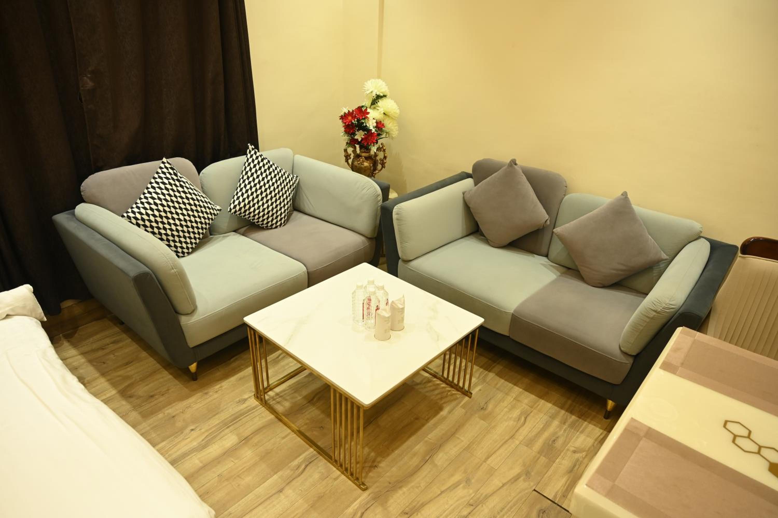 Junior Suite with Garden View photo 2