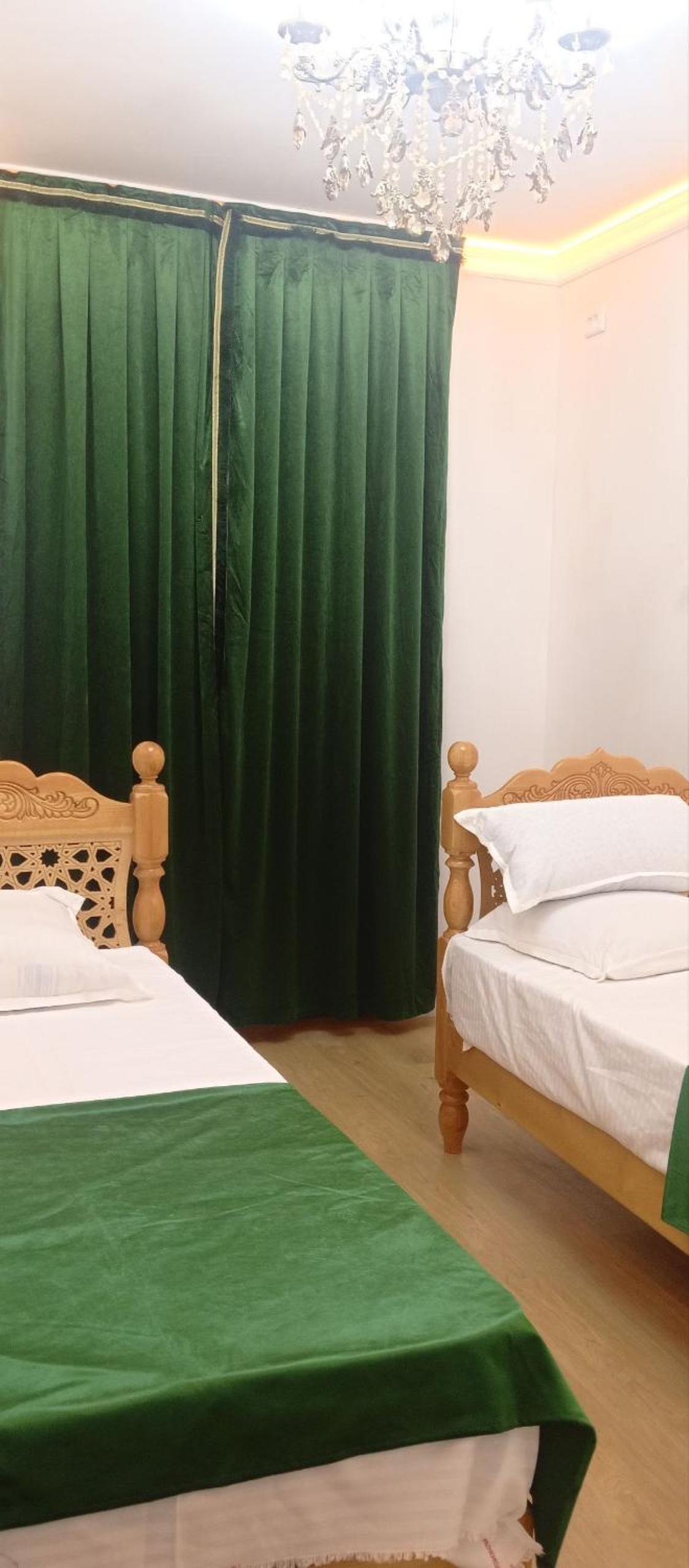 Twin Room with City View photo 1