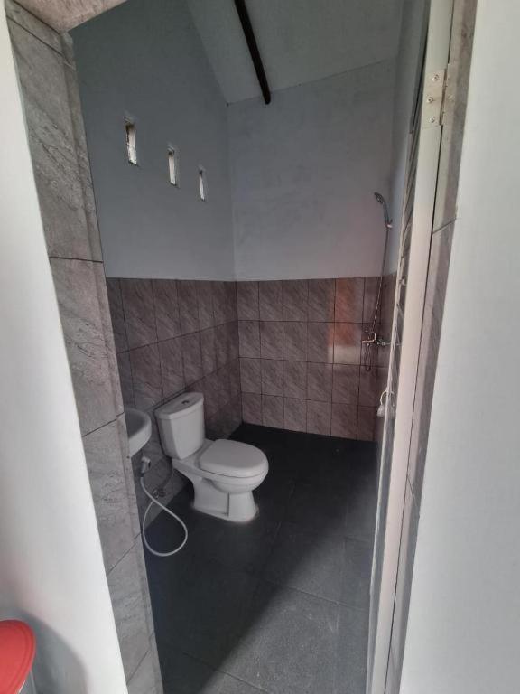 Budget Double Room photo 3
