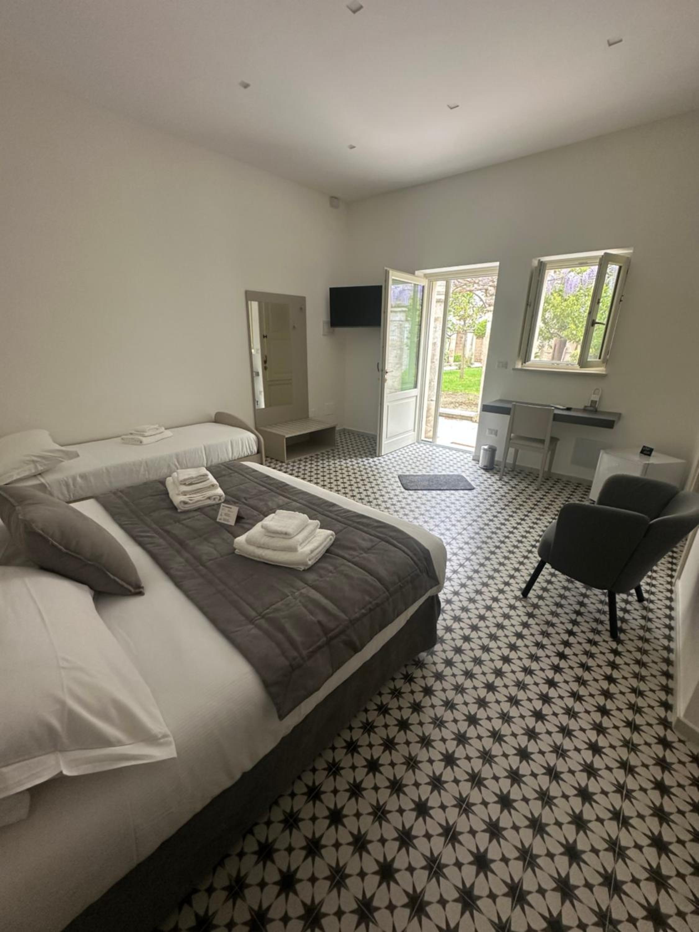 Triple Room with Garden View photo 2