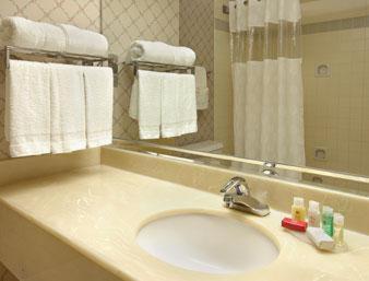 Double Room with Two Double Beds - Non-Smoking - Photo 2