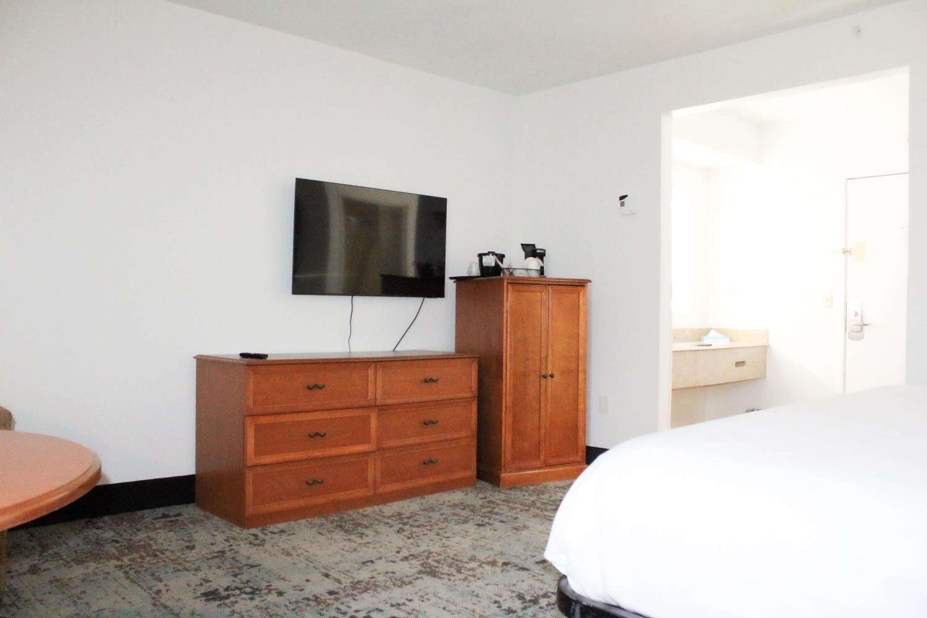 Executive King Room - Photo 3