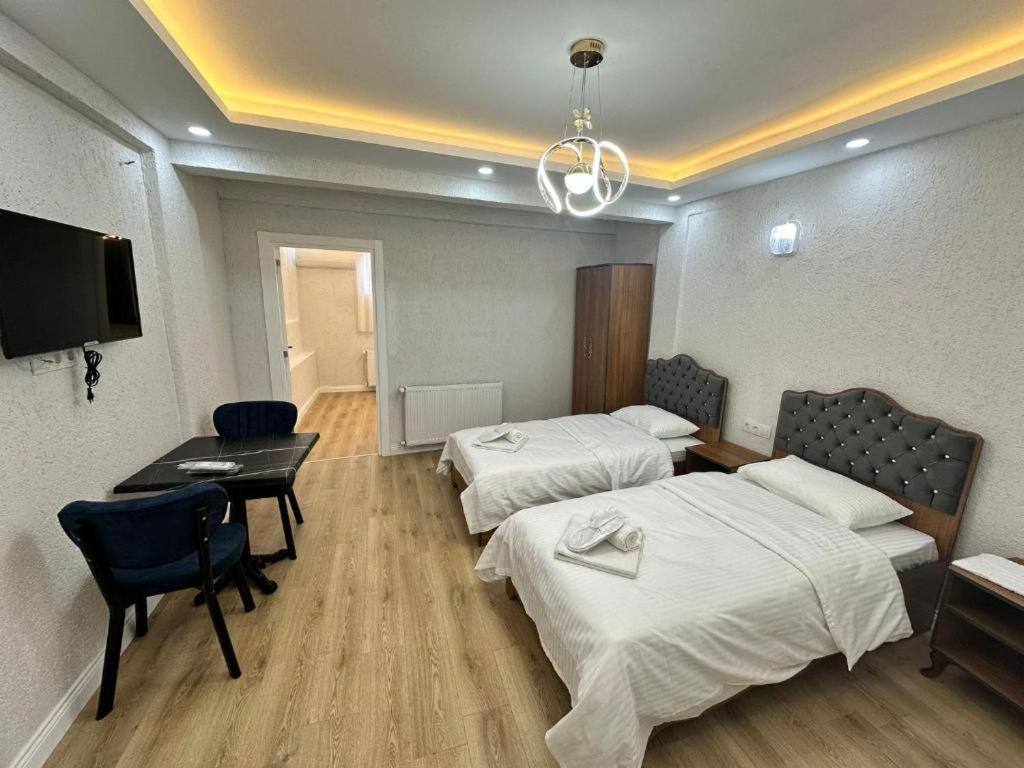Quadruple Room with Bathroom photo 1
