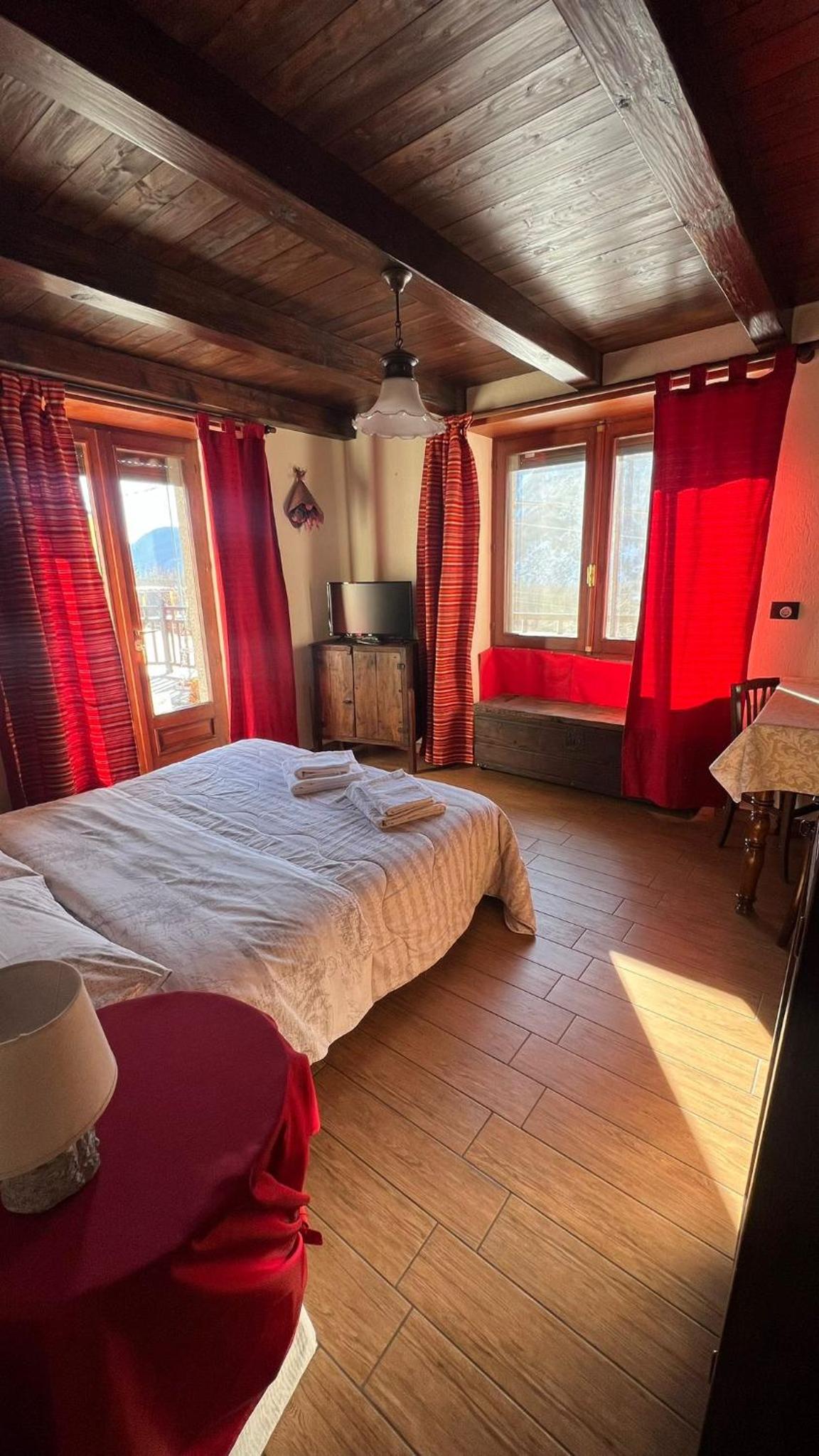 Double Room with Private Bathroom photo 1