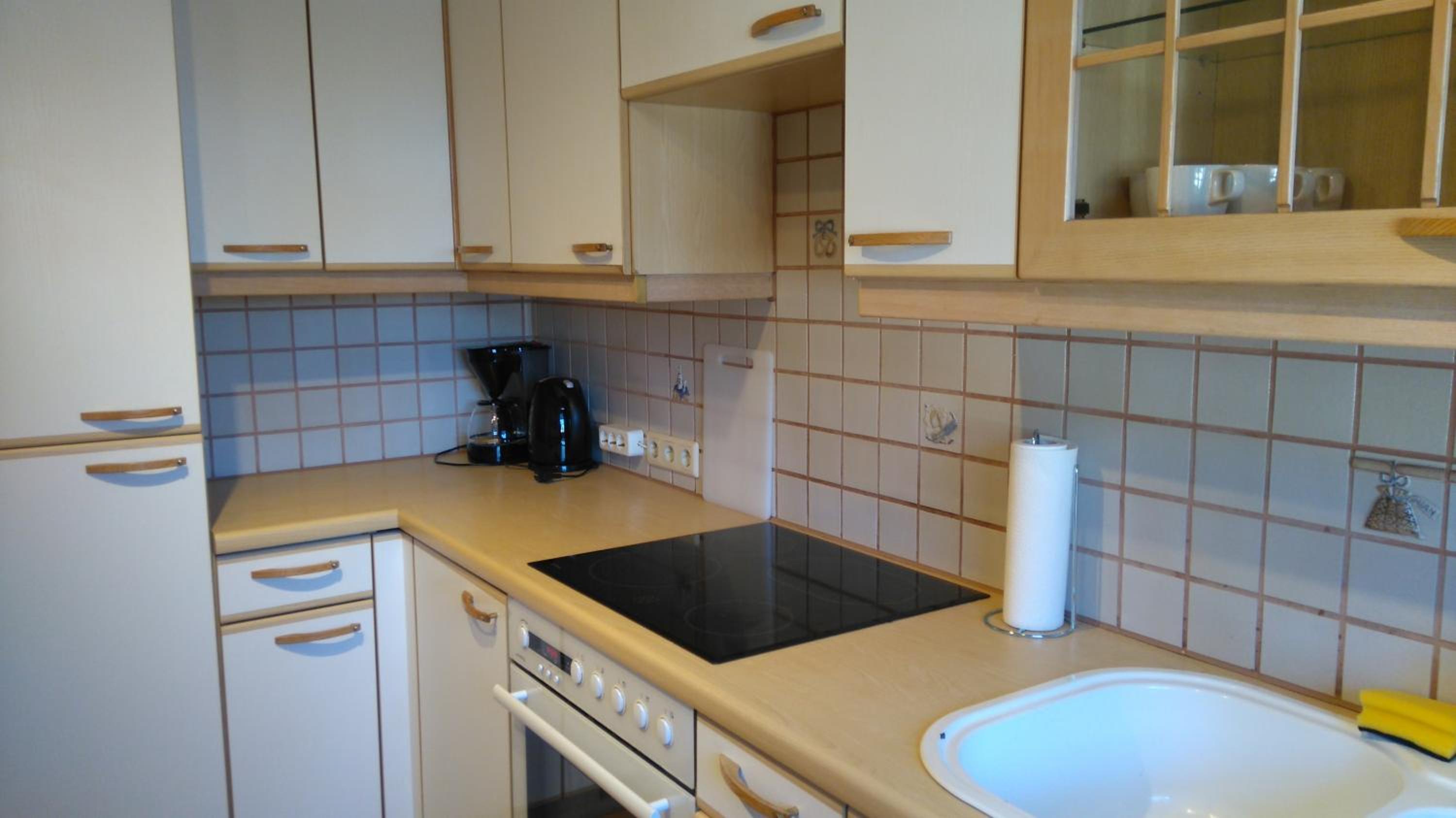 Apartment with Balcony - Photo 15