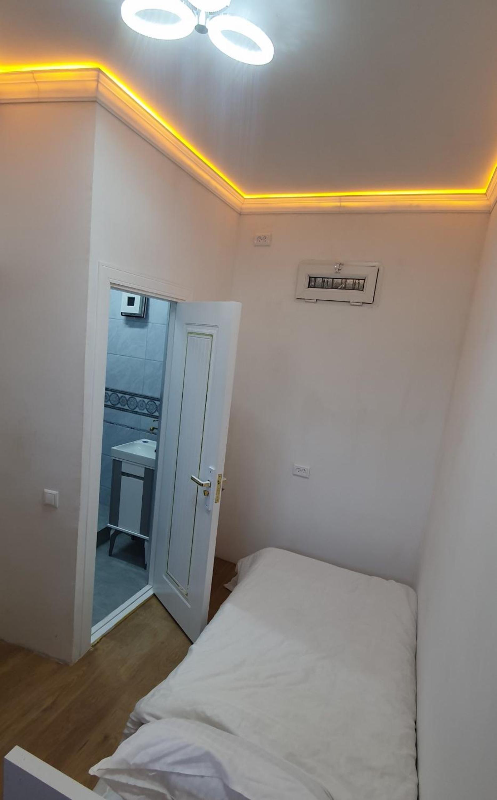 Budget Single Room photo 3