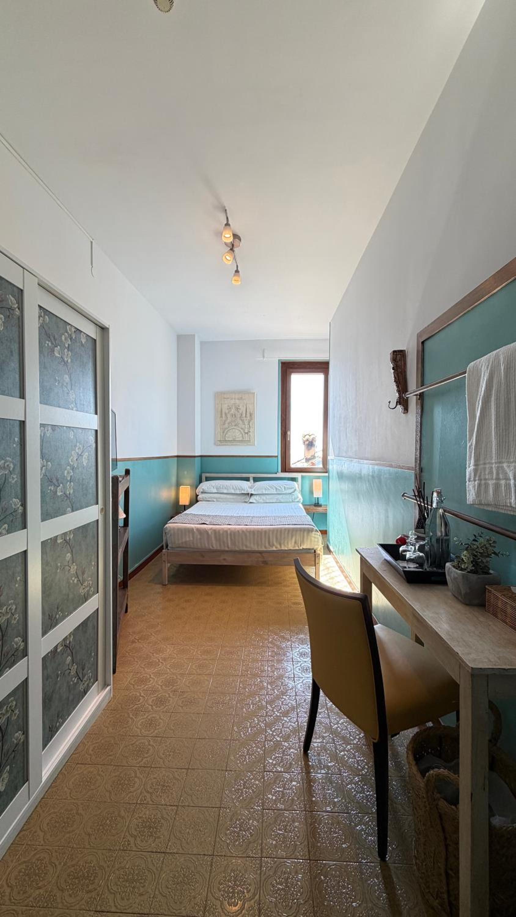 Single Room with Partial Sea View