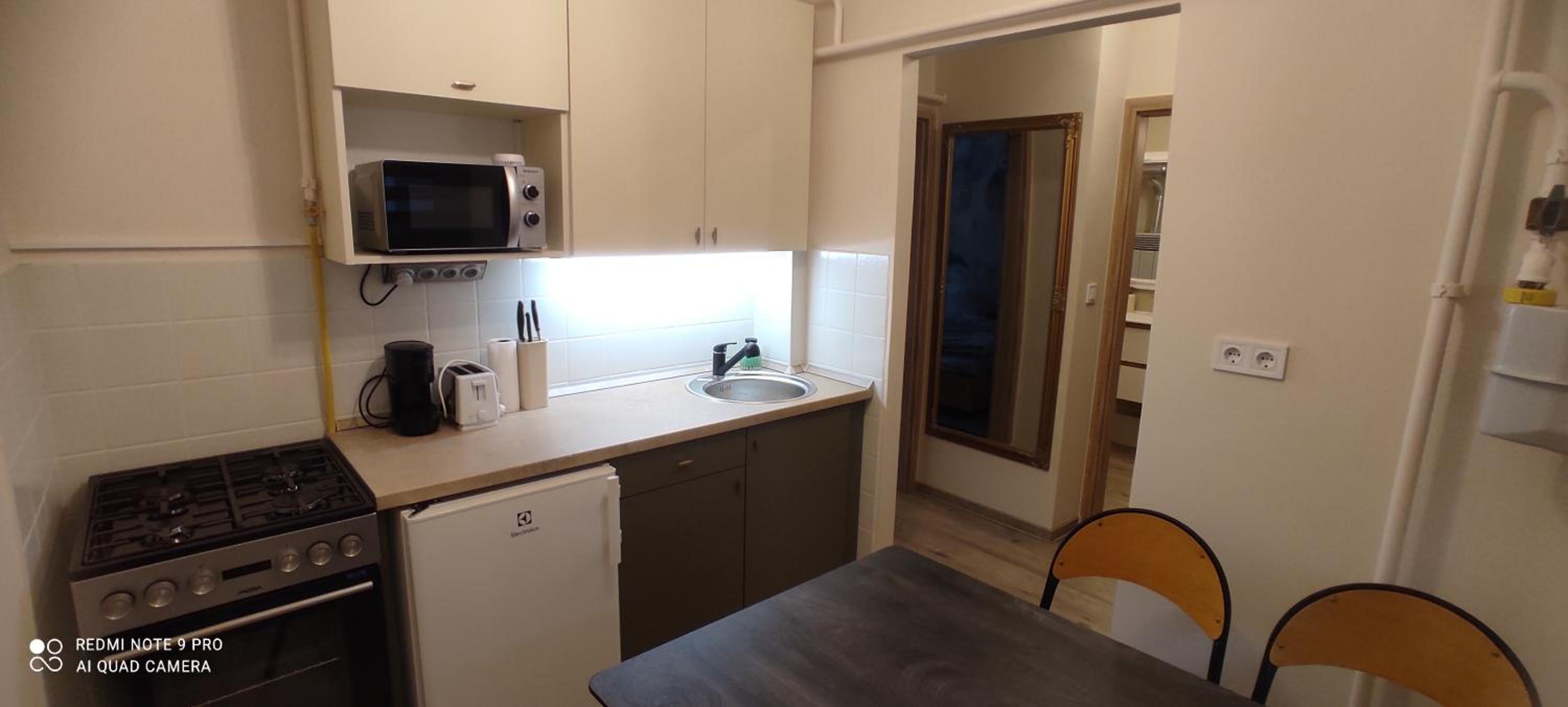 Apartment with Shower photo 3