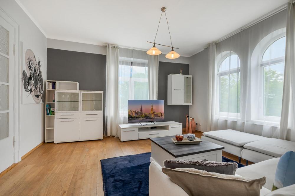 Apartment photo 1