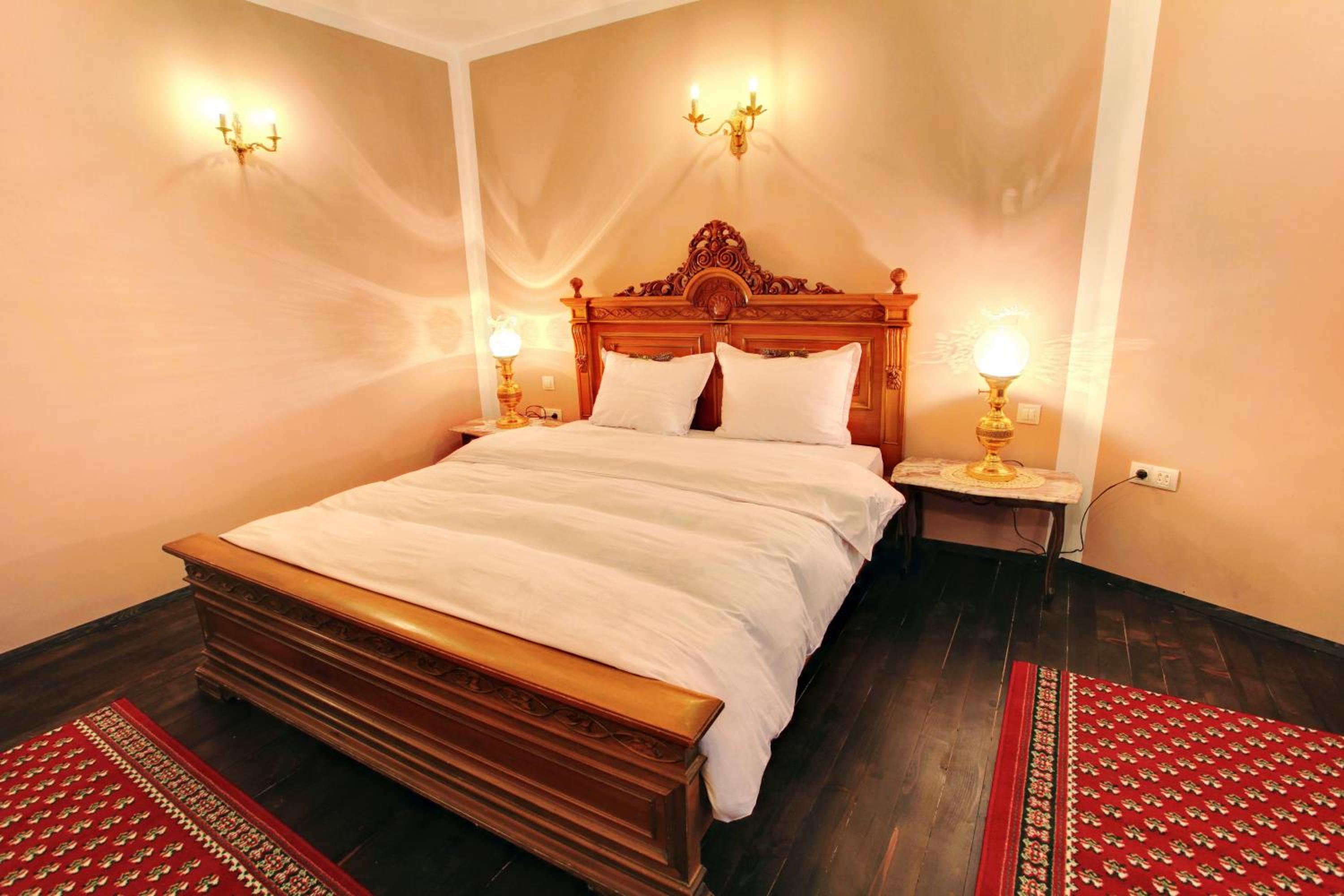 Deluxe Double Room - Photo 7