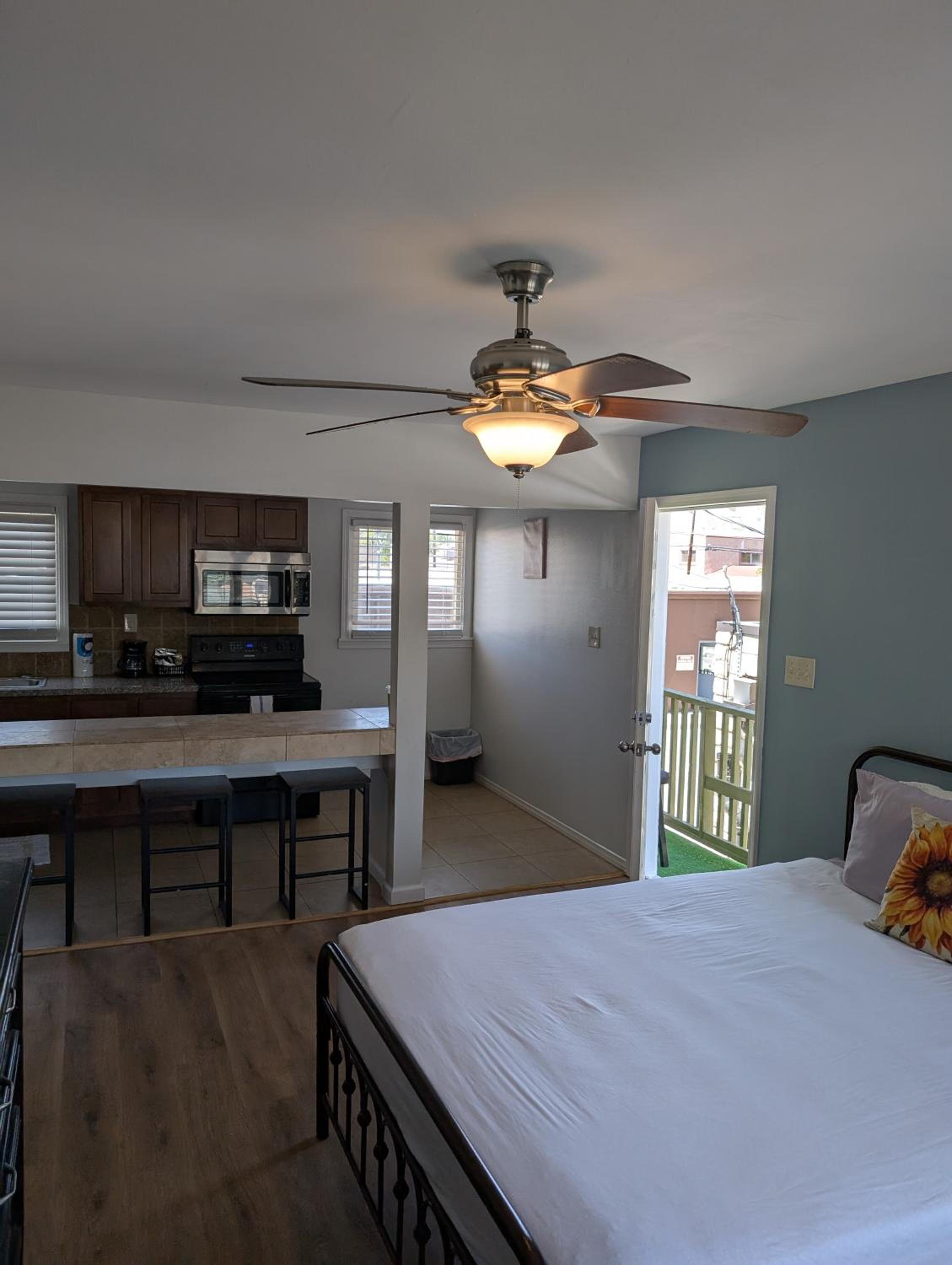 Deluxe Family Suite photo 3