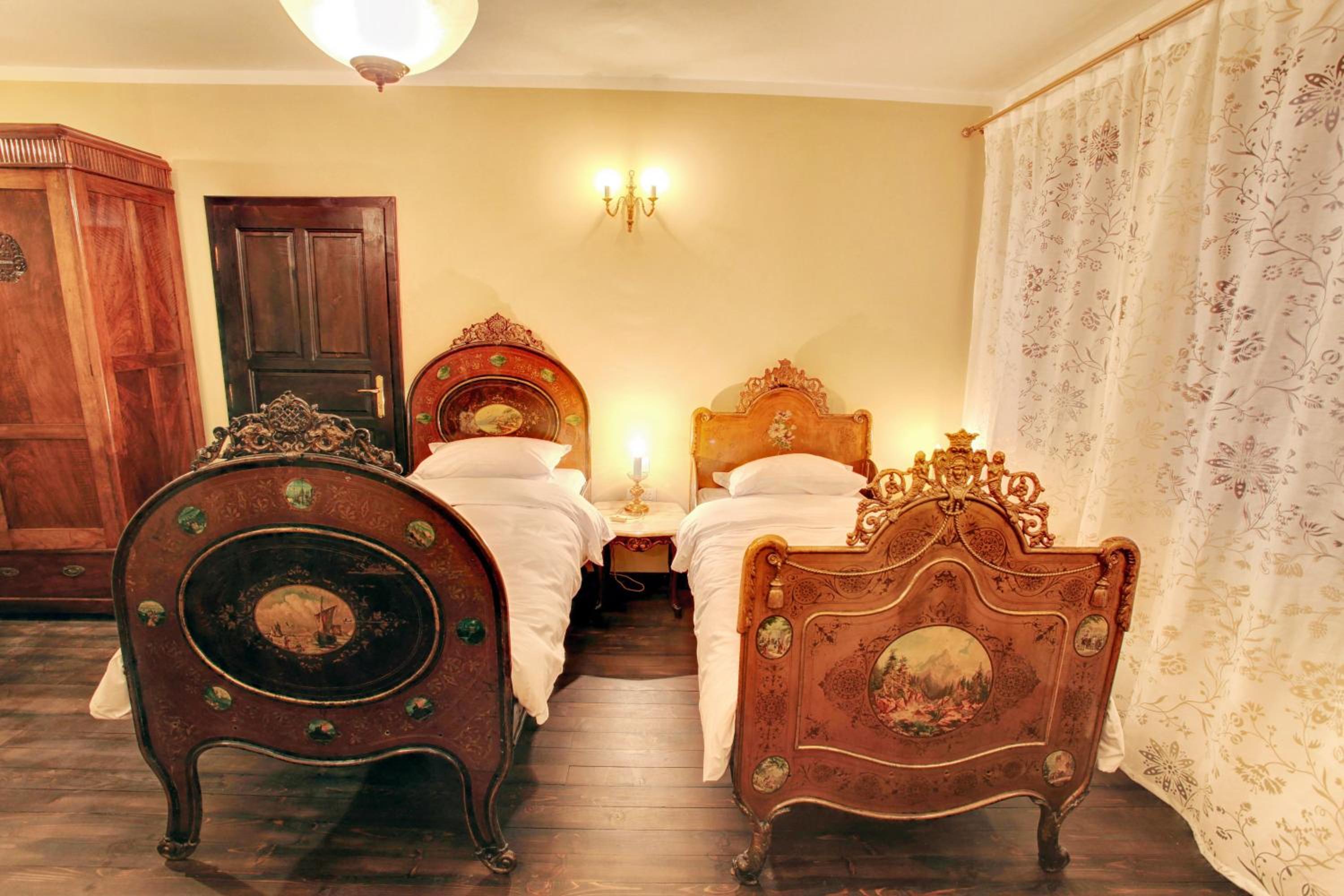 Deluxe Twin Room - Photo 7
