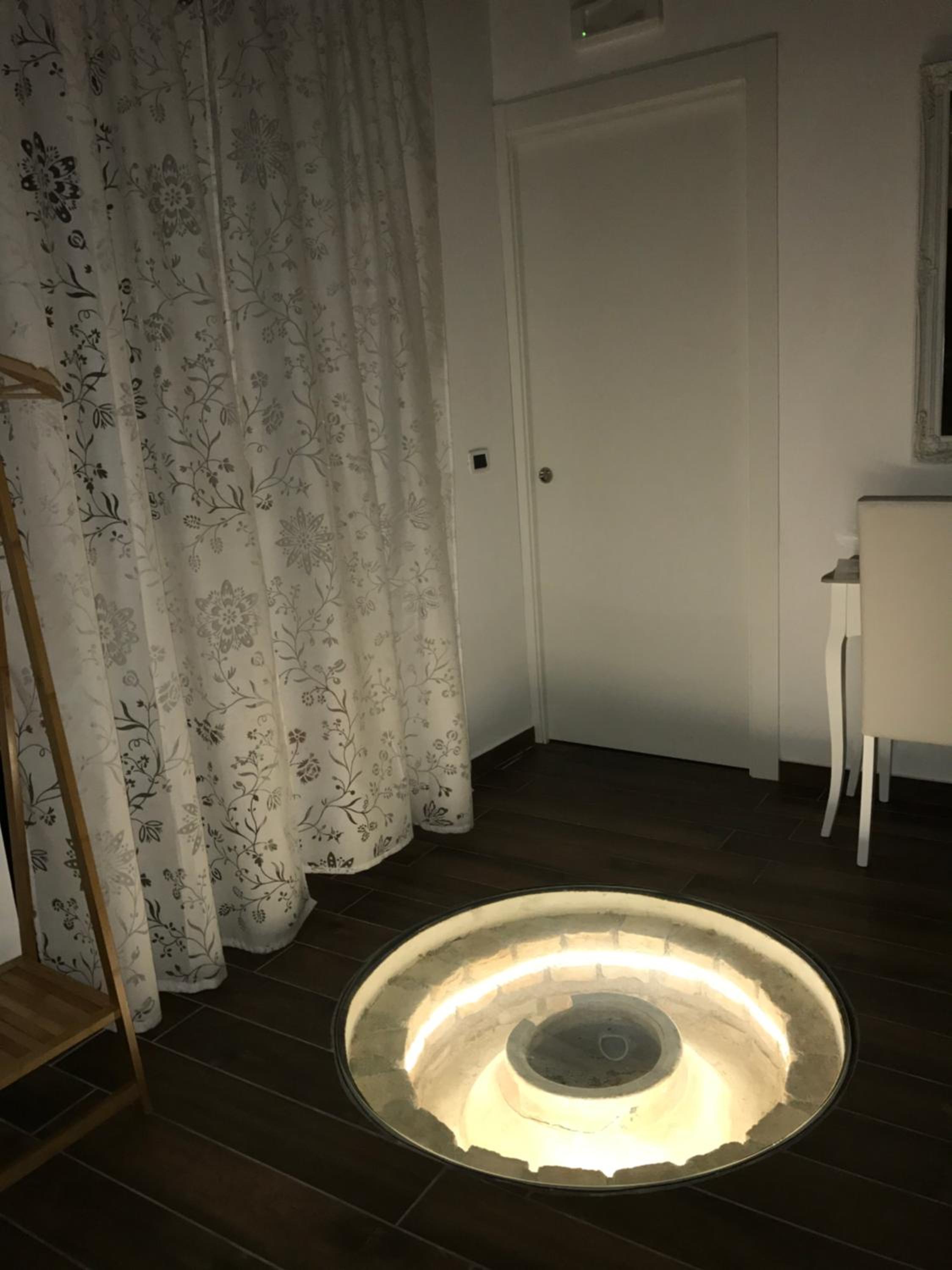 Double Room - Photo 14
