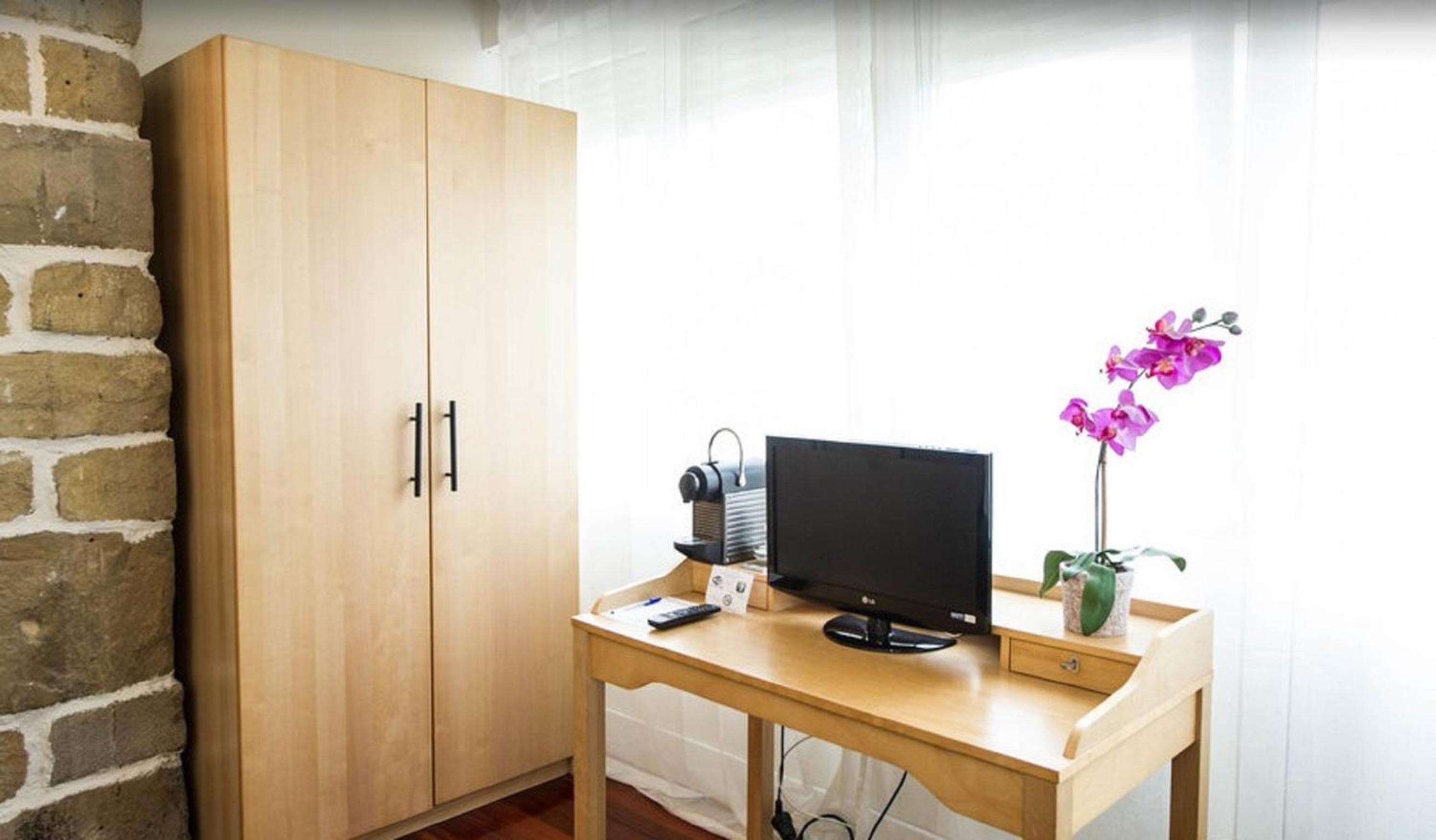 Double or Twin Room - Photo 28