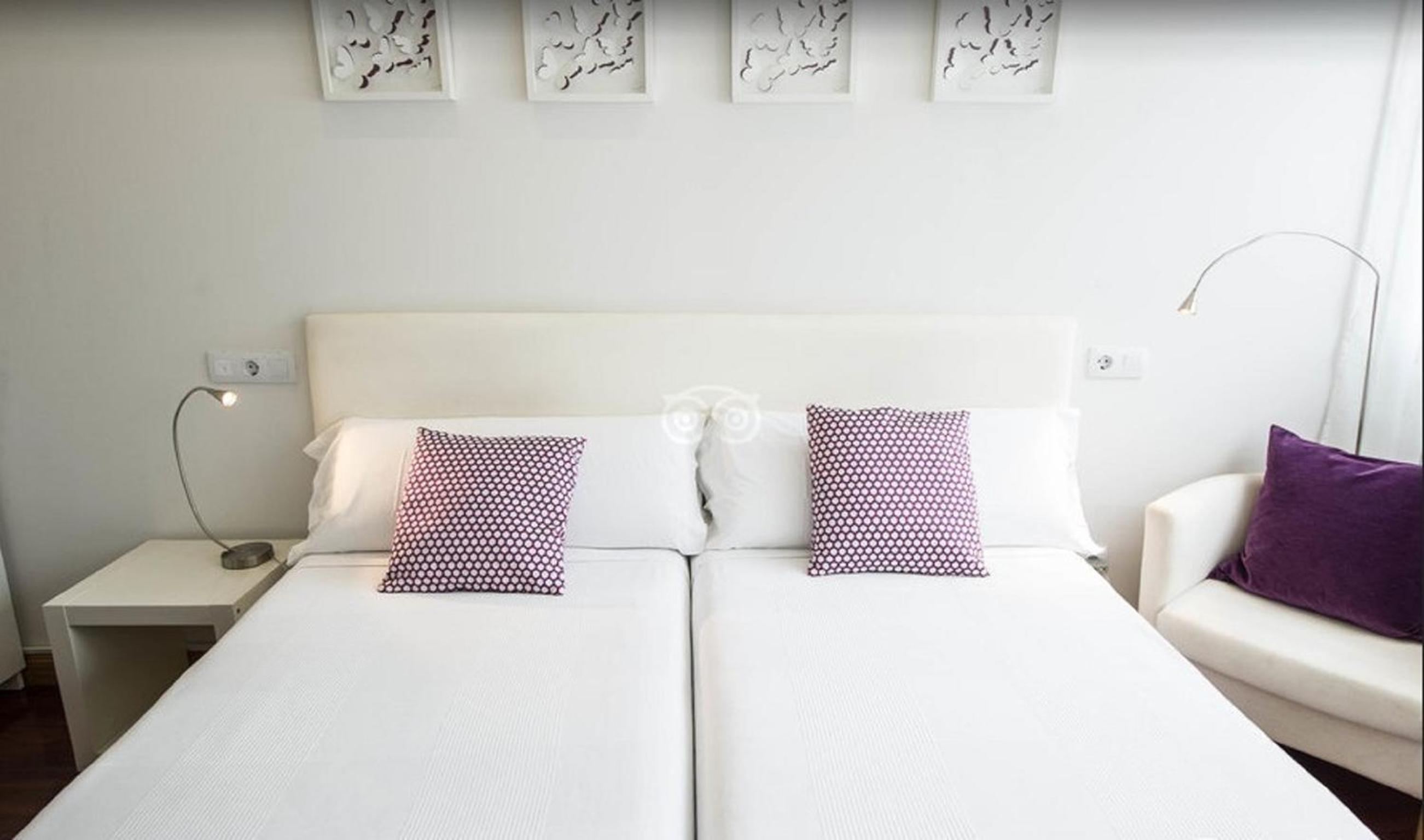 Double or Twin Room - Photo 26