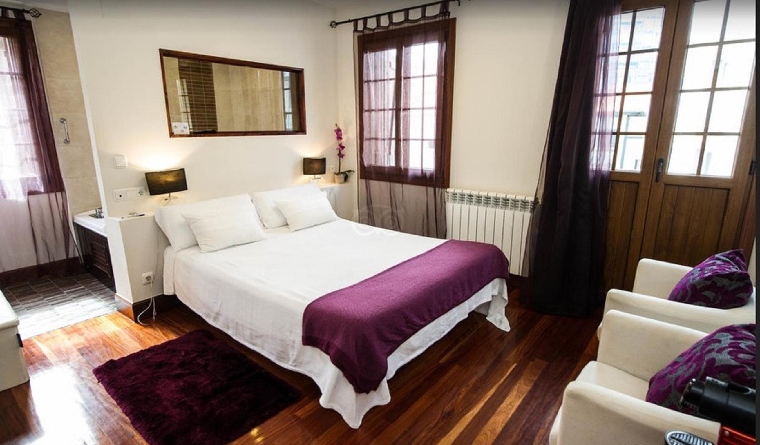 Habitación Doble con Bañera de Hidromasaje