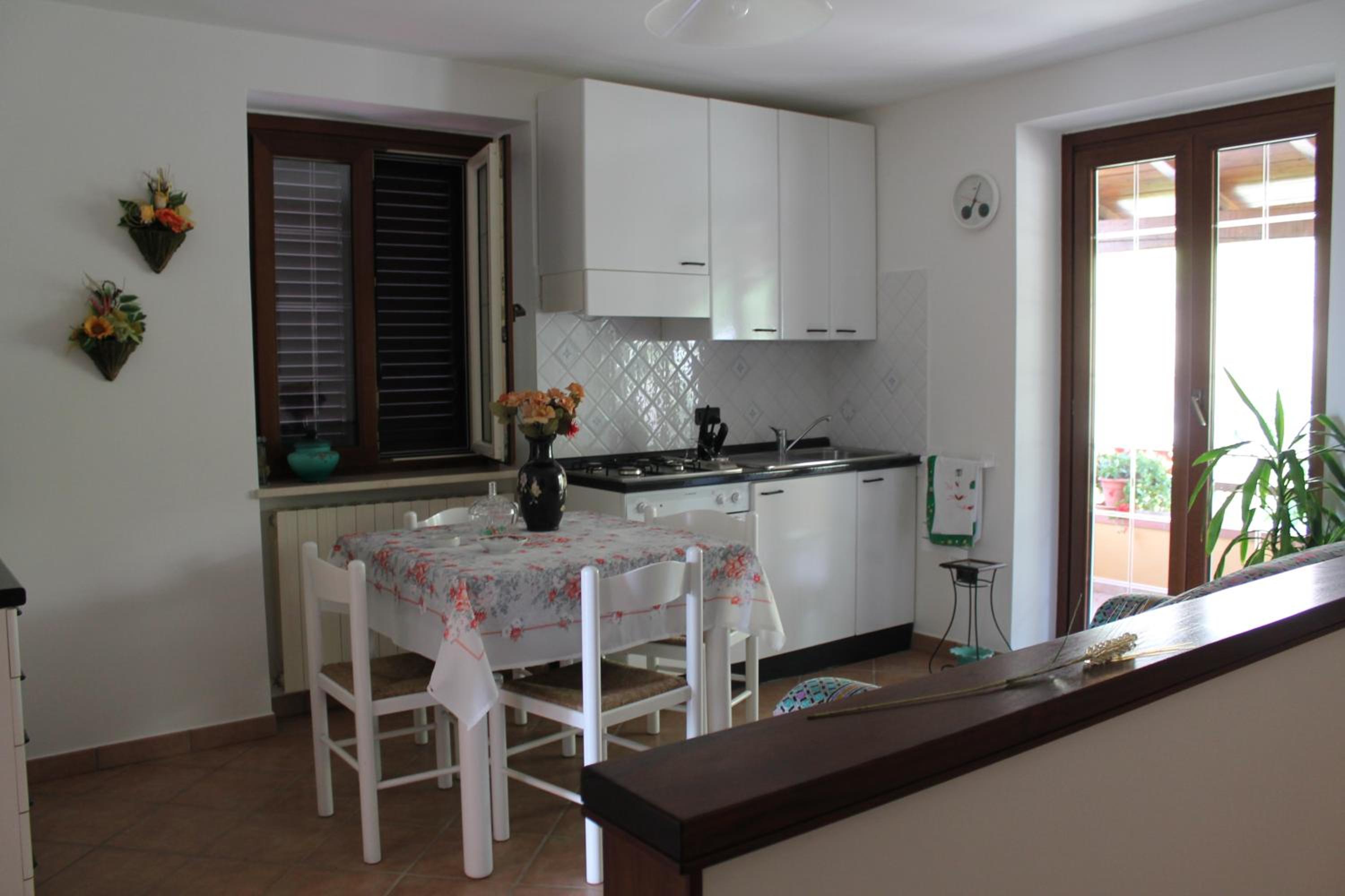 Double Room - Photo 6