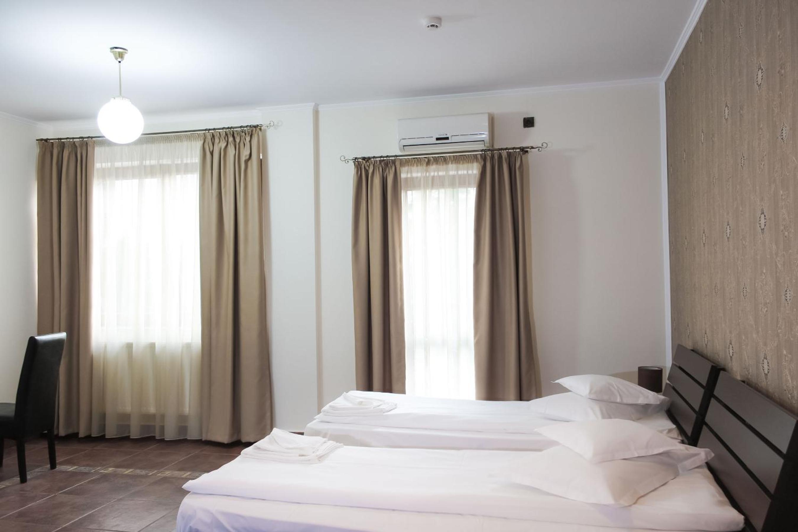 Deluxe Twin Room - Photo 5
