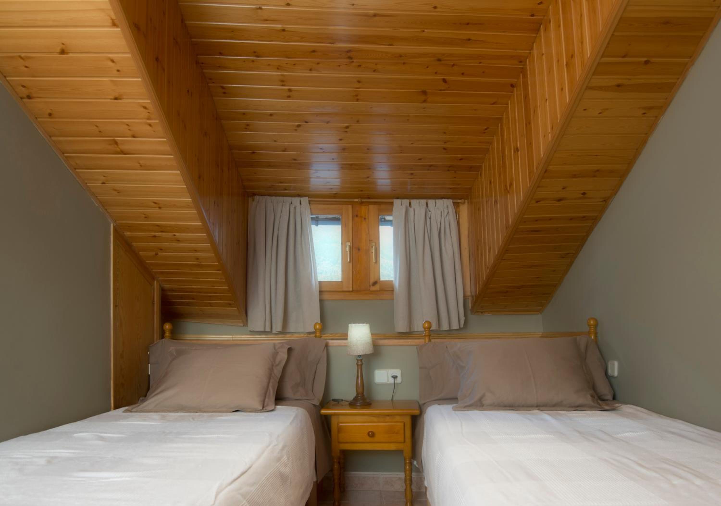 Twin Room - Photo 5