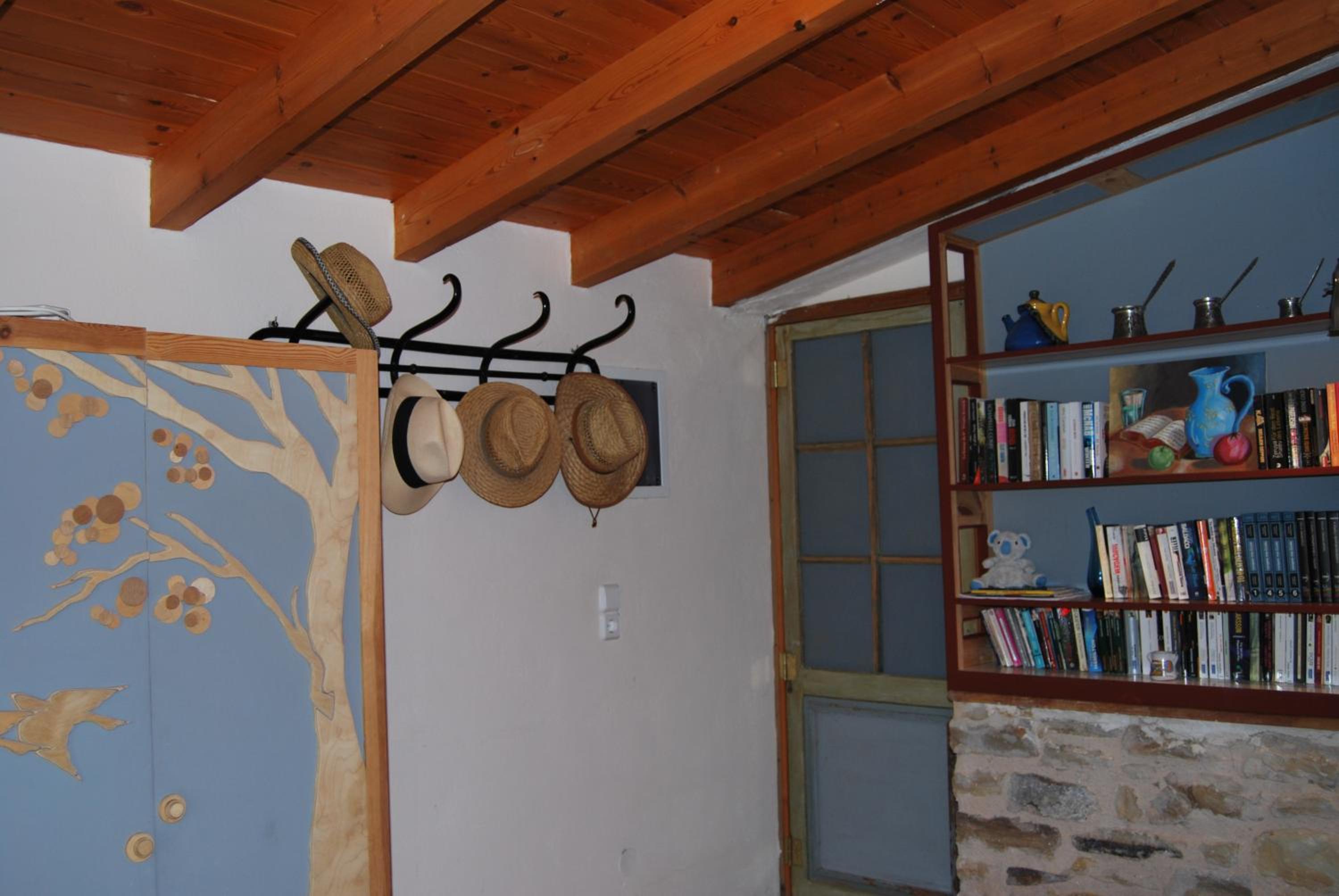 One-Bedroom House photo 3