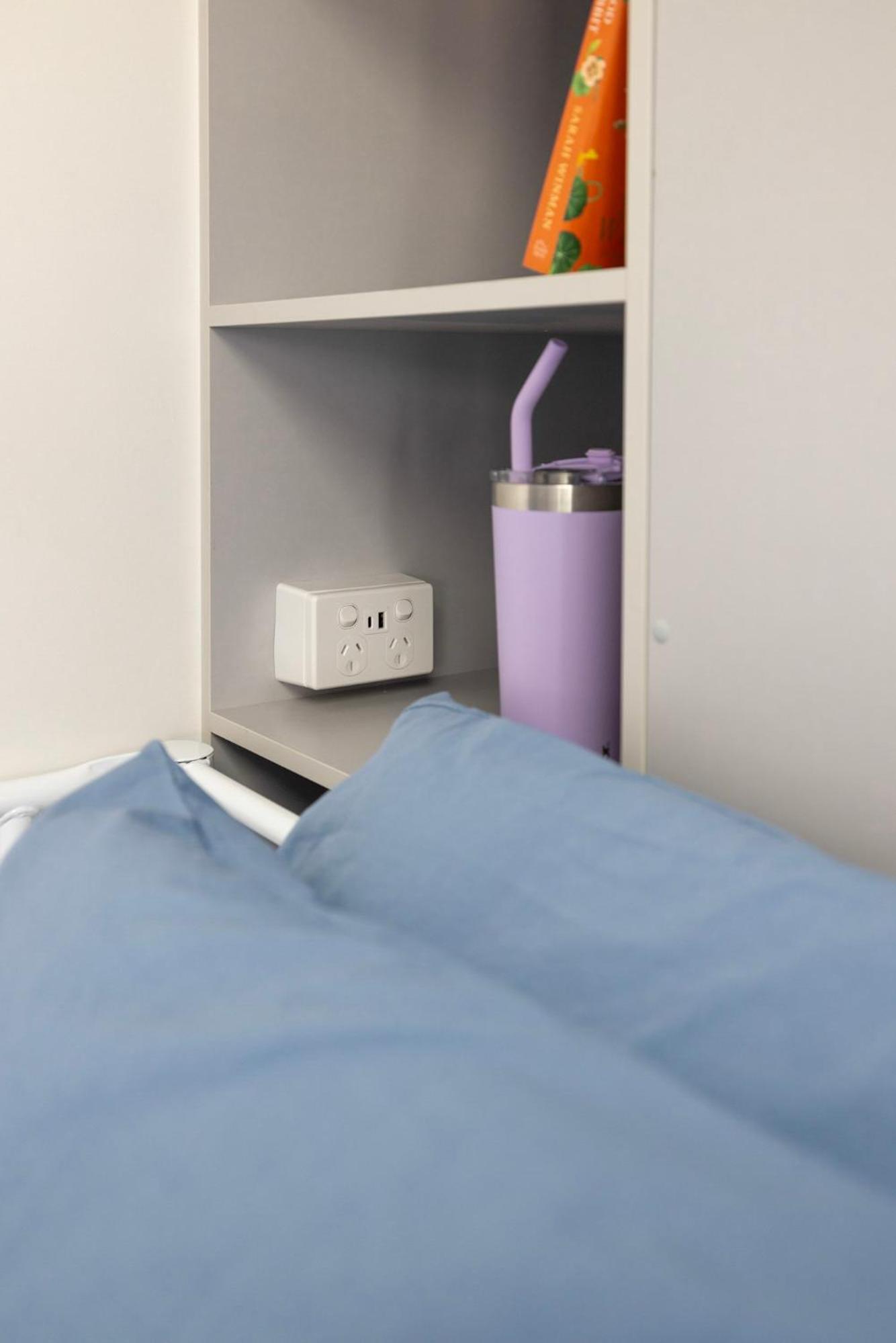 6 King Bed Mixed Dorm photo 2