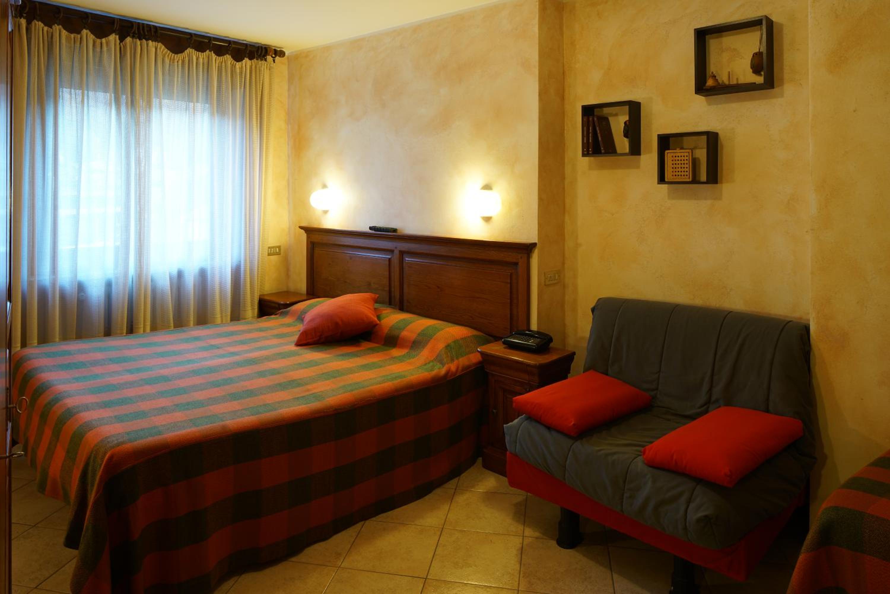 Triple Room photo 2