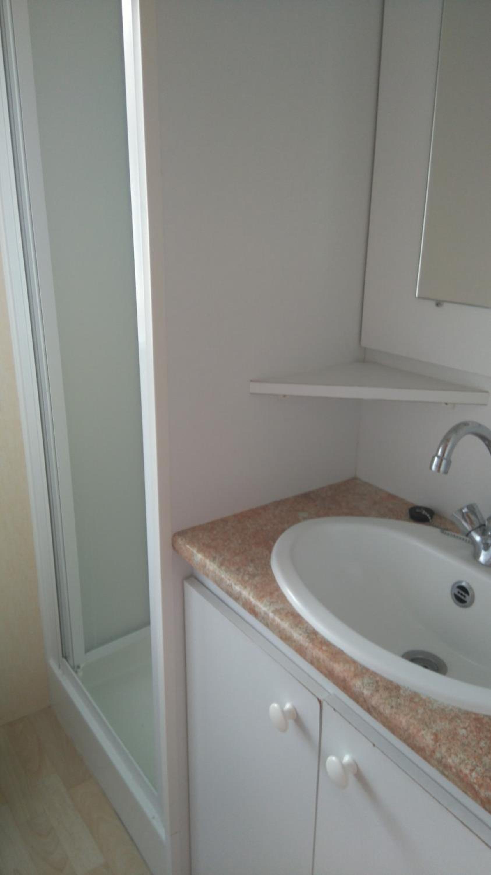 Mobile Home - Photo 9
