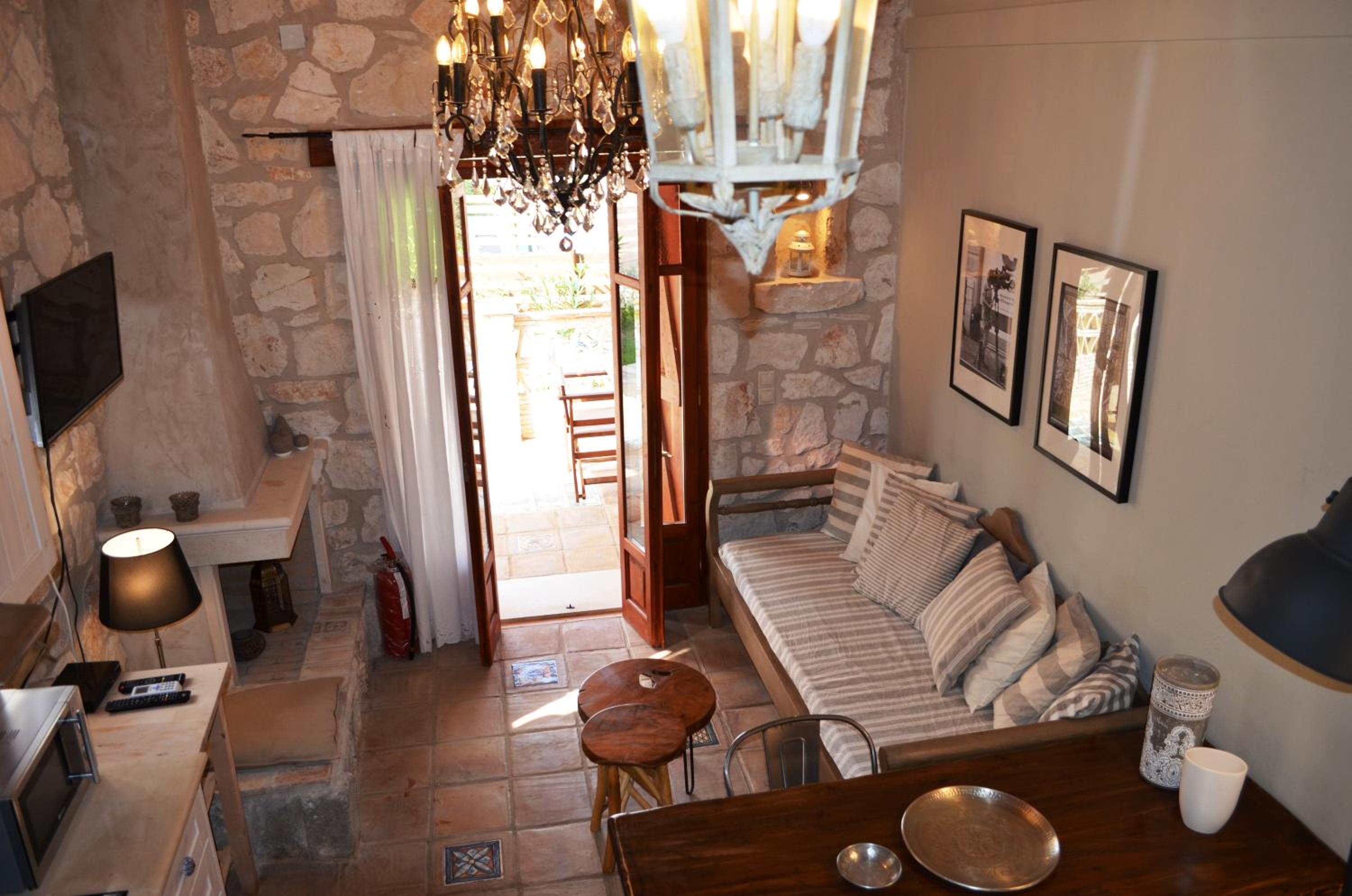 SUPERIOR VILLAS 2BDRMS Next to the BEACH with private POOL and Outdoor SPA BATH - Photo 8
