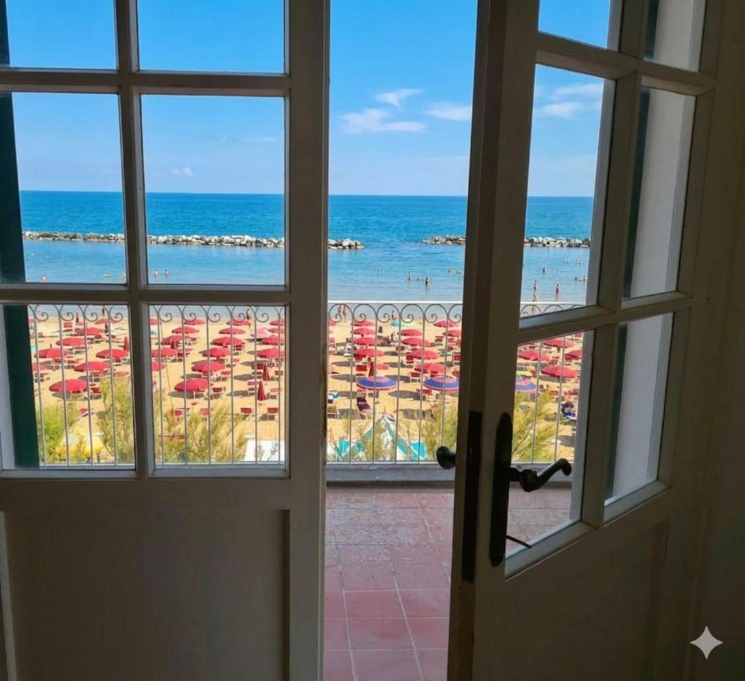 Single Room with Sea View photo 1