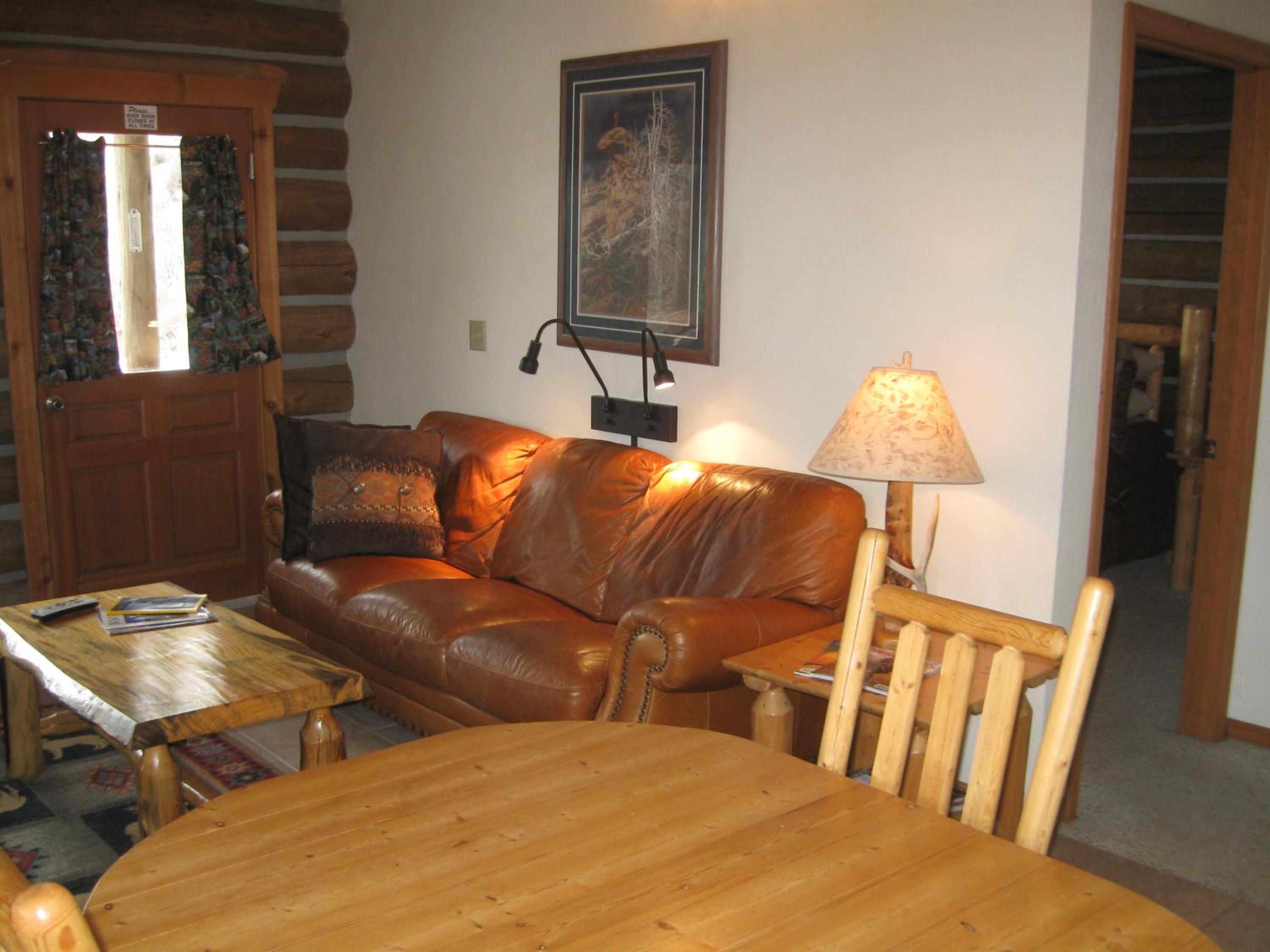 Deluxe Two-Bedroom Cottage - Ponderosa photo 1