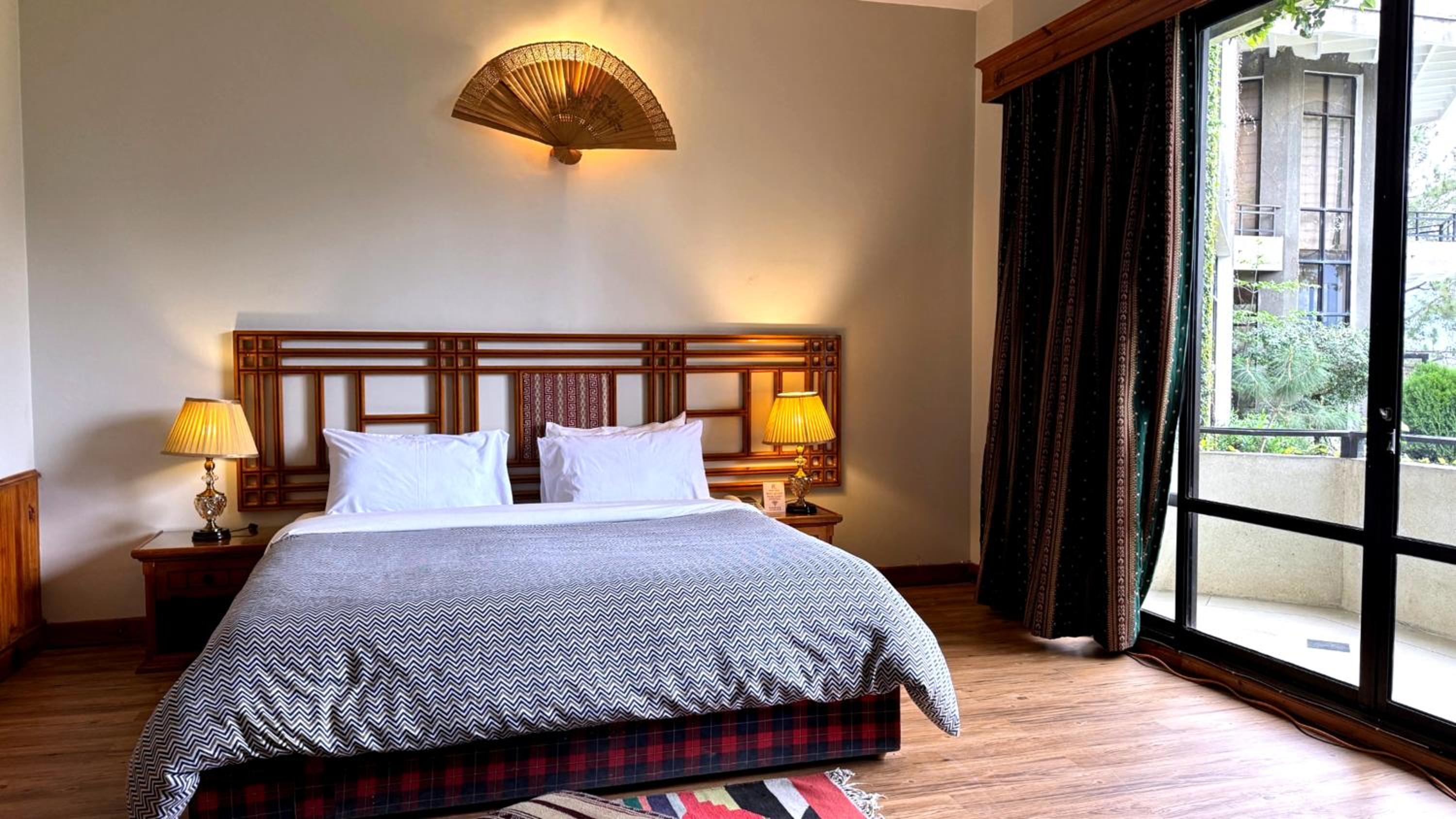 Superior King Suite photo 1