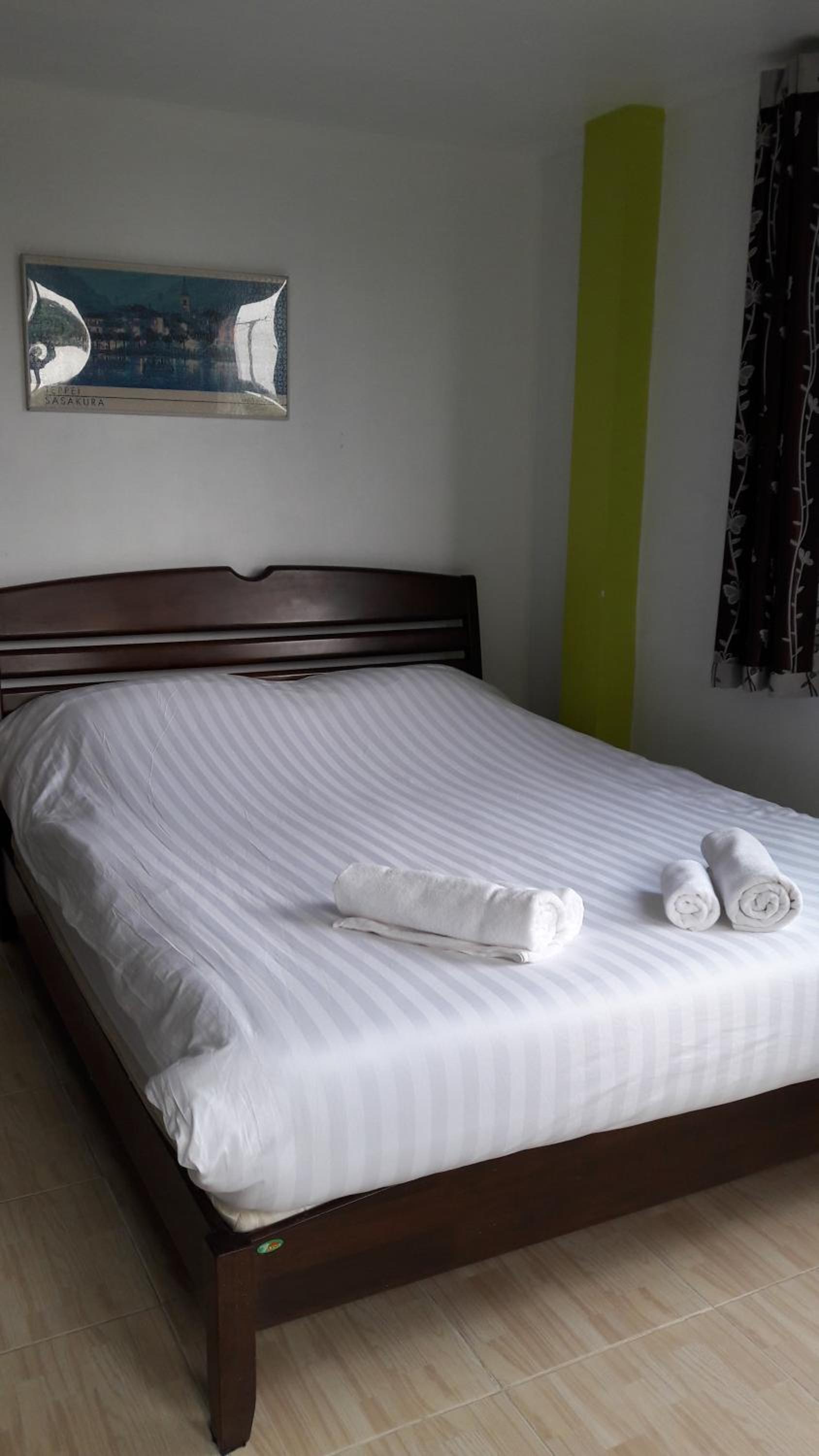 Budget Double Room photo 3