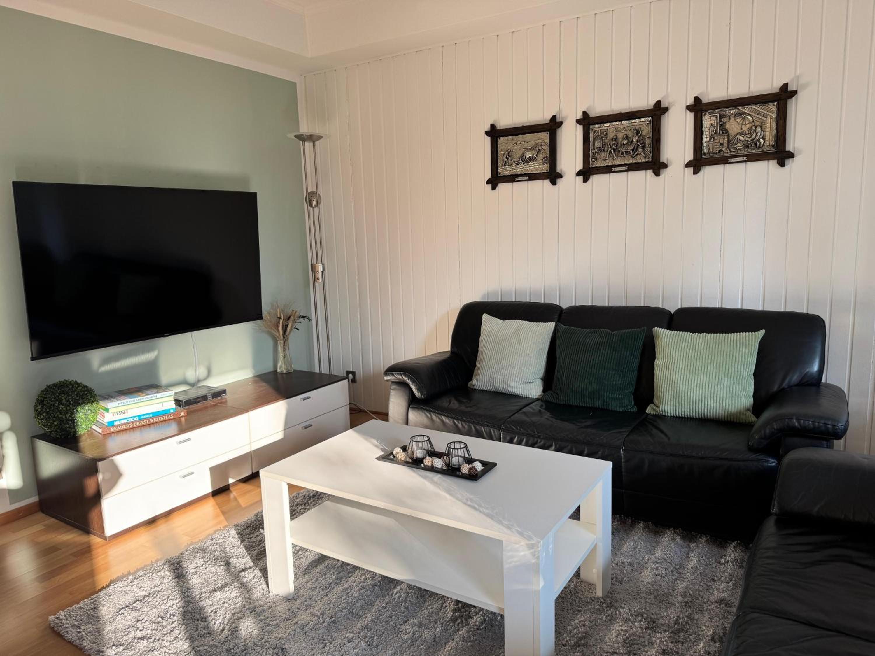 One-Bedroom Apartment with Terrace photo 3
