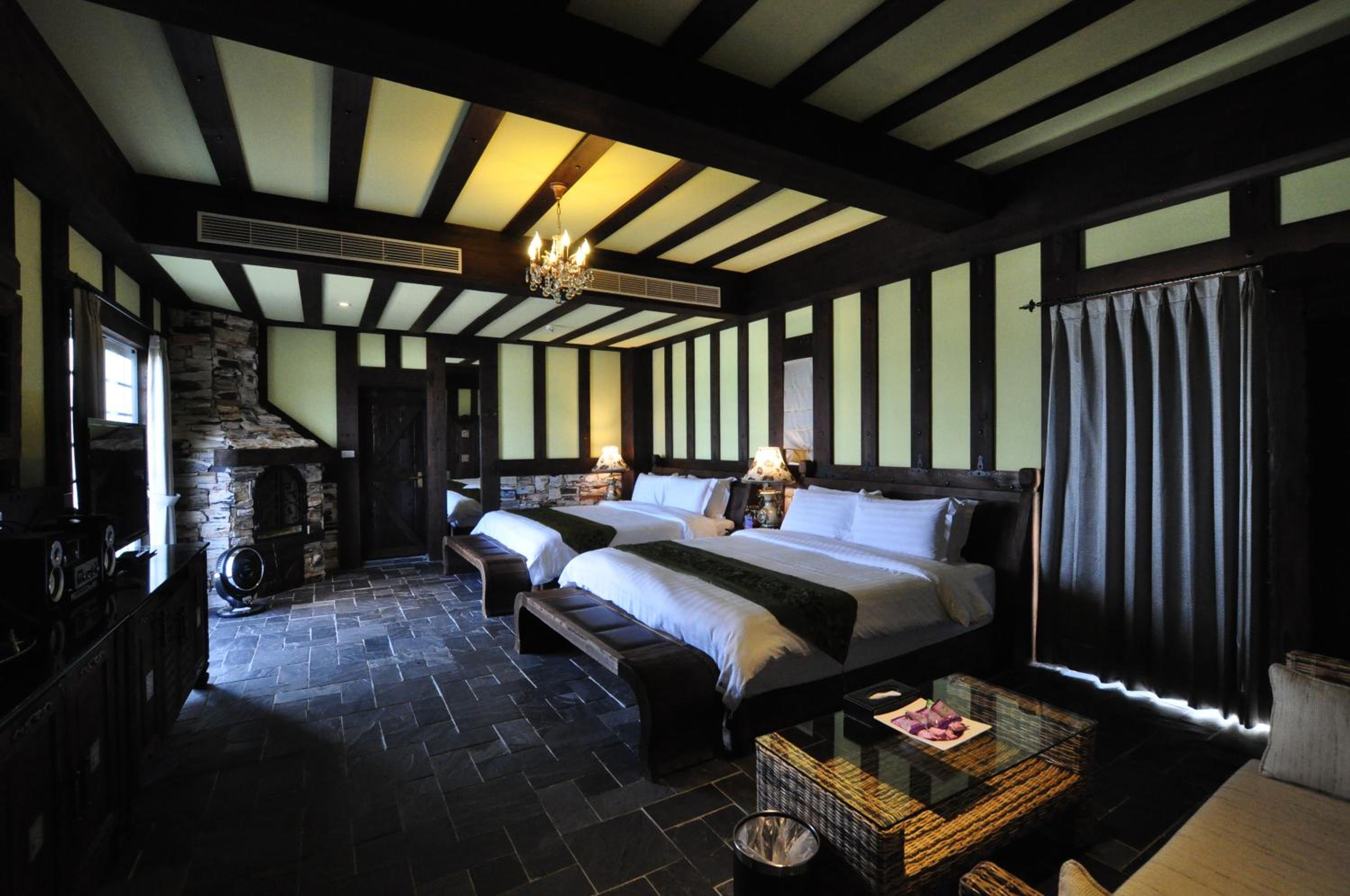 Deluxe Quadruple Room photo 2