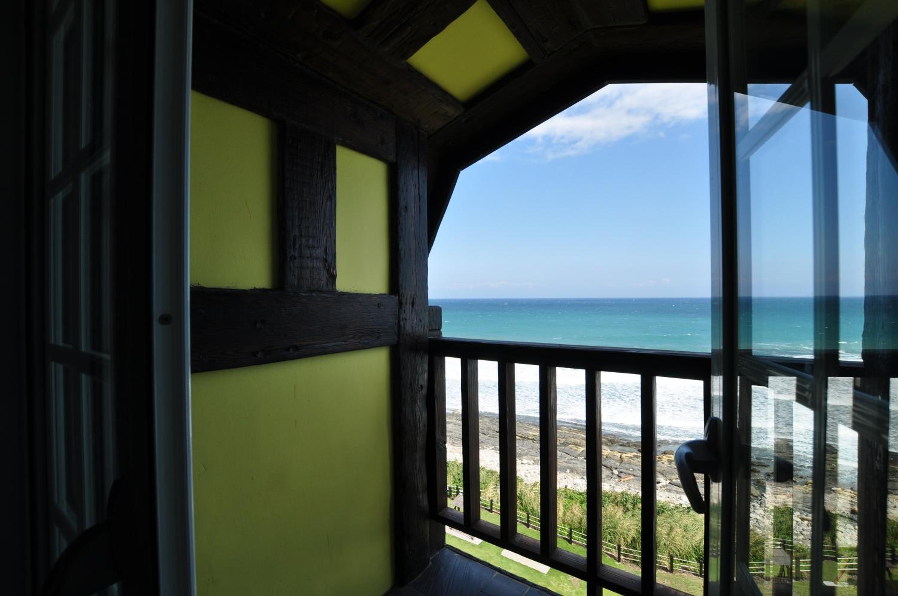 Family Room with Sea View photo 3
