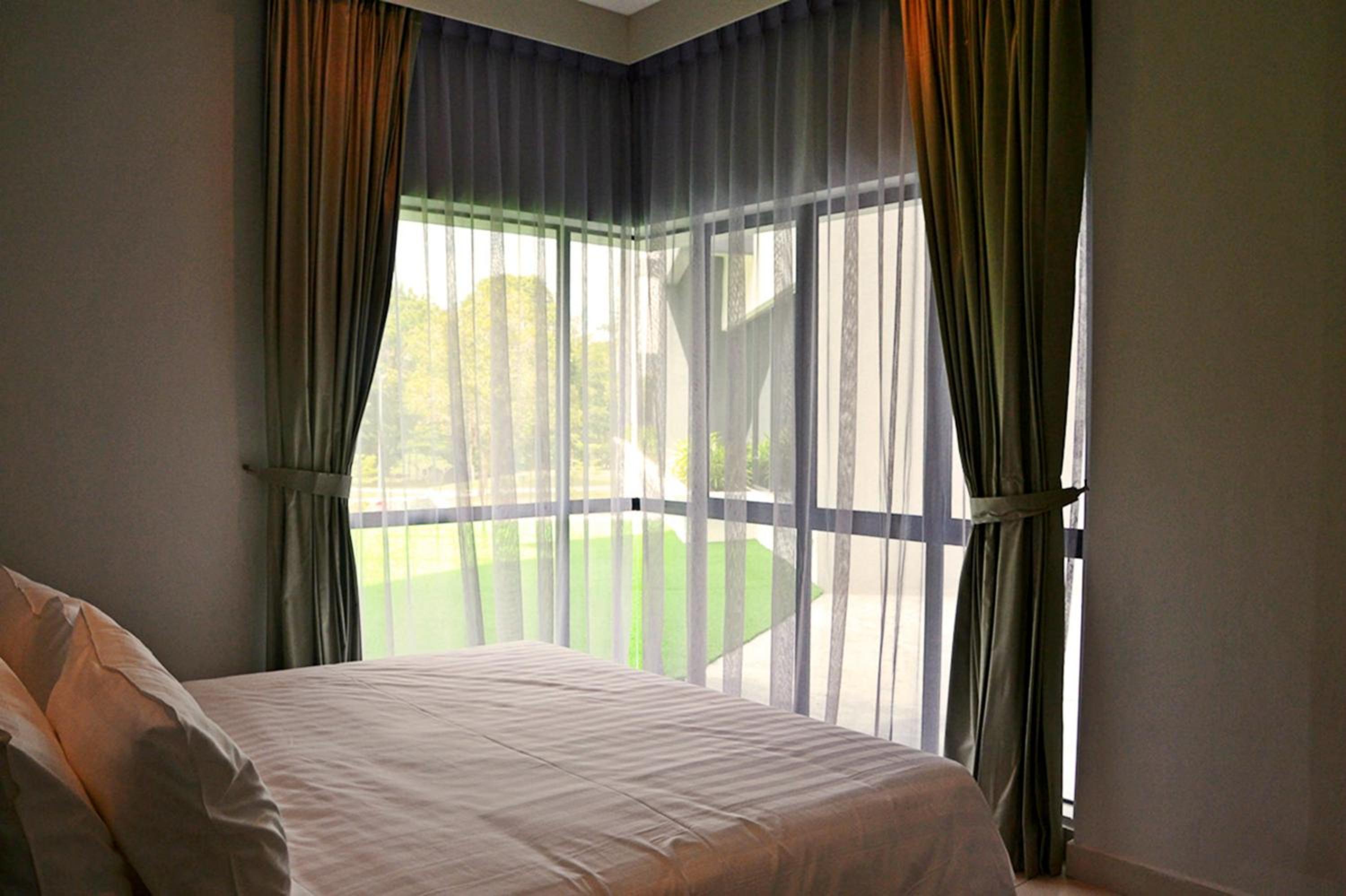 Standard Two-Bedroom Suite thumbnail 5