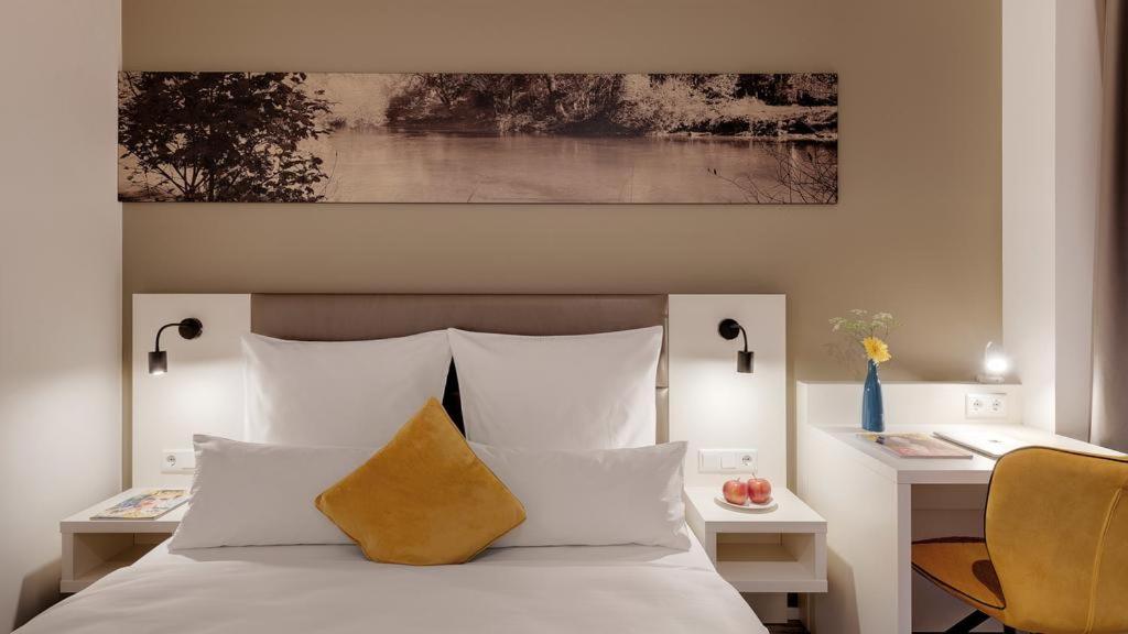 Double Room with Extra Bed - Photo 2